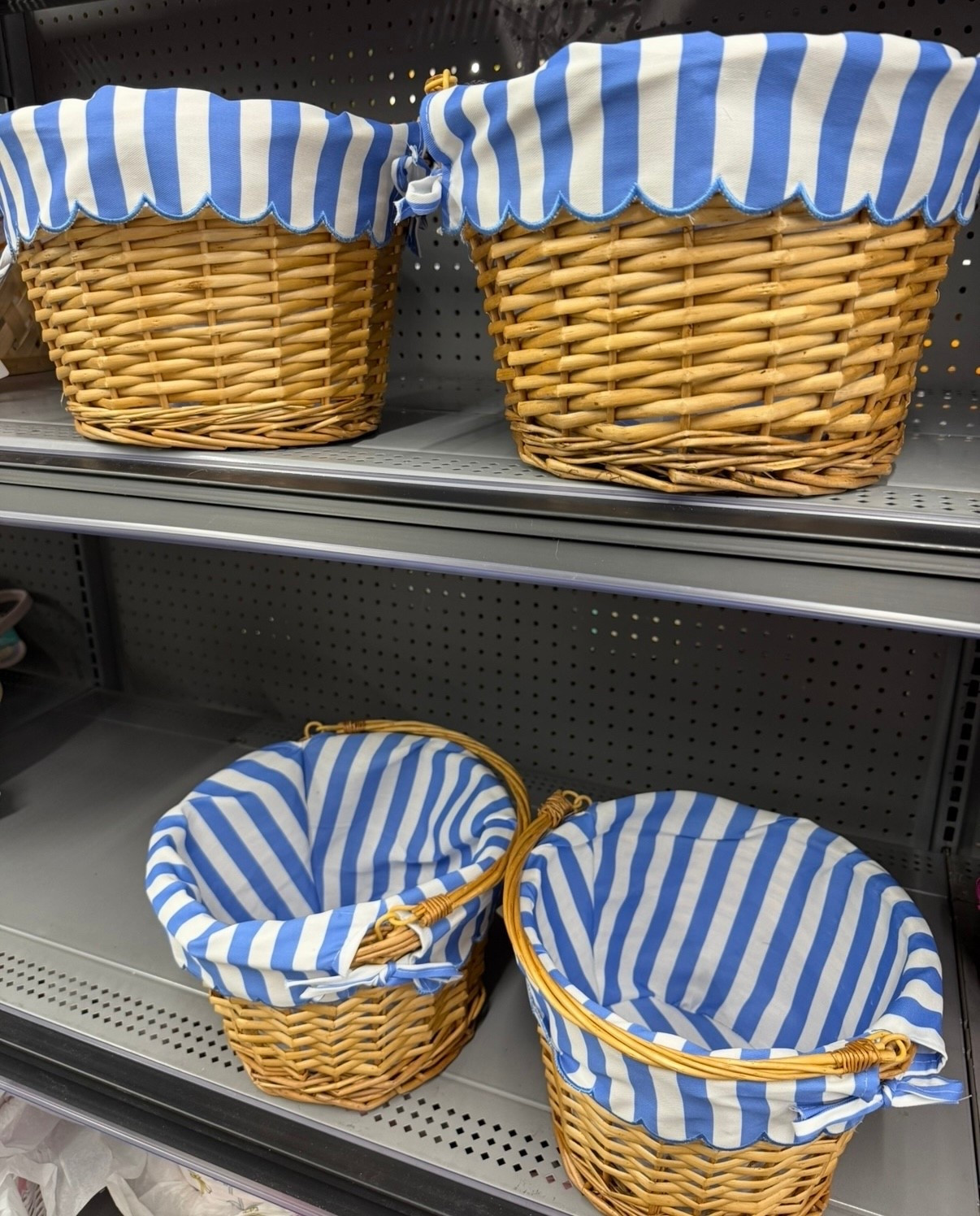 🐰🧺 LAST CALL on the under $10 popular Easter baskets
still seeing this one shipping 🤎

I’ll link the sold out one too — check your store


#LTKdayinmylife #LTKKids #LTKSeasonal