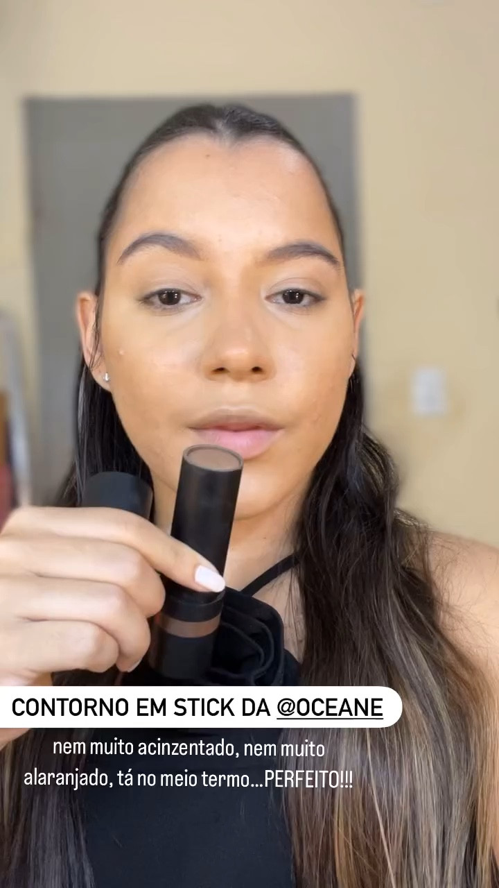 Esse contorno em stick da Océane esfuma como nuveeeeem🗣️

#LTKbrasil #LTKbeleza