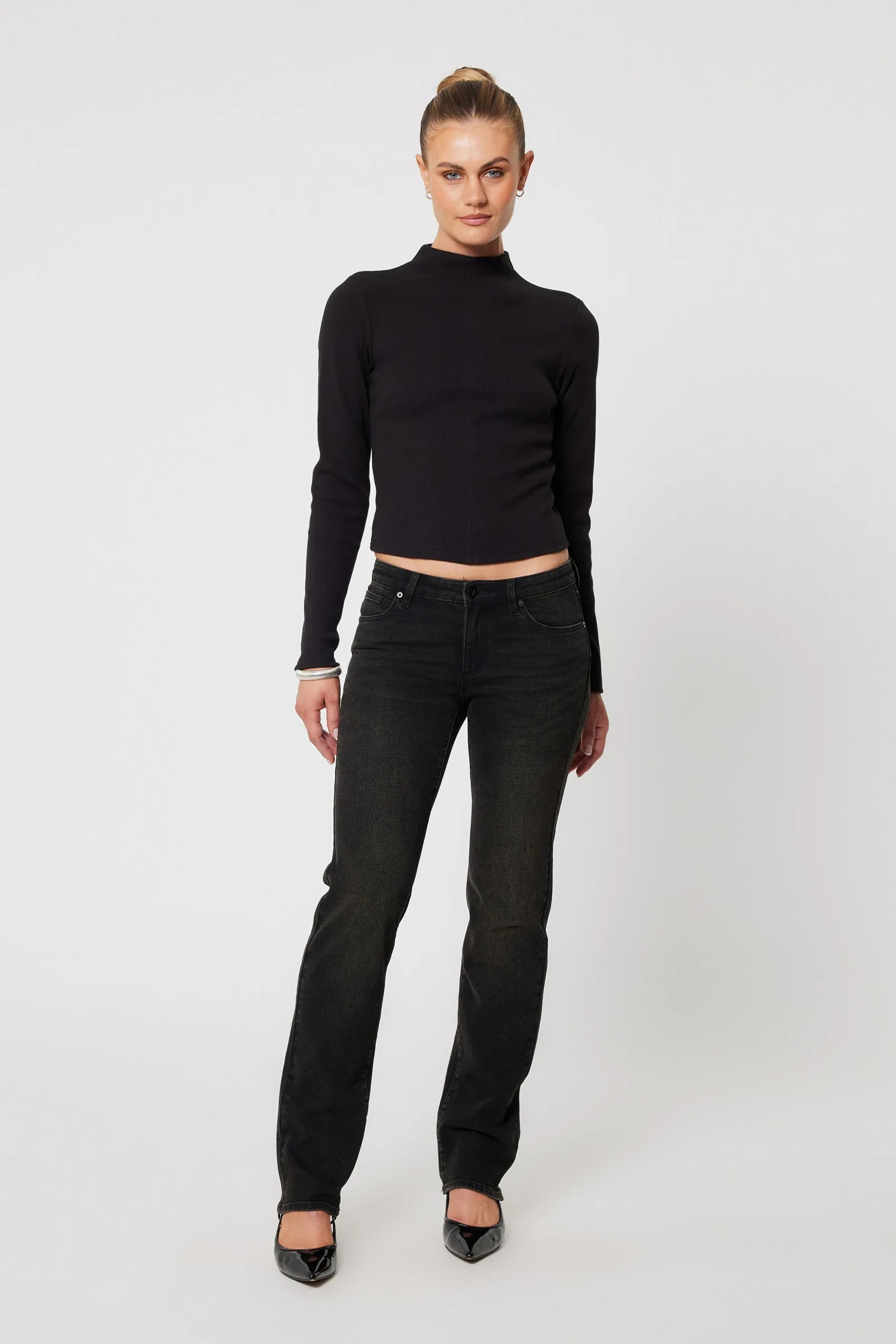 99 Low Straight Blake | Abrand Jeans US