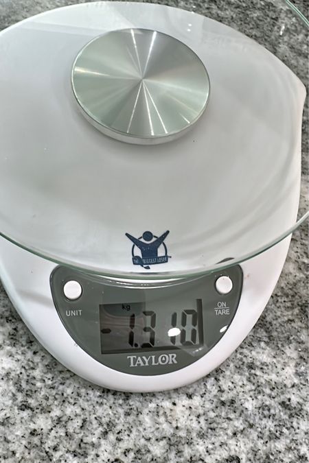 Round kitchen scale by Taylor. #Kitchenscale #scale #food #taylorscale
