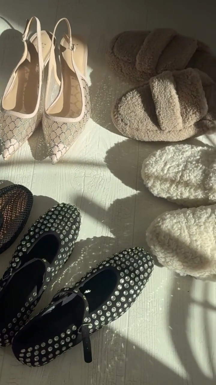 Shoes I’m bringing into fall🤍✨

Shoe crush, finds under 100, finds under 50, target, Anthropologie, watchnow, finds under 50, Dede Raad

#LTKFindsUnder100 #LTKShoeCrush #LTKStyleTip