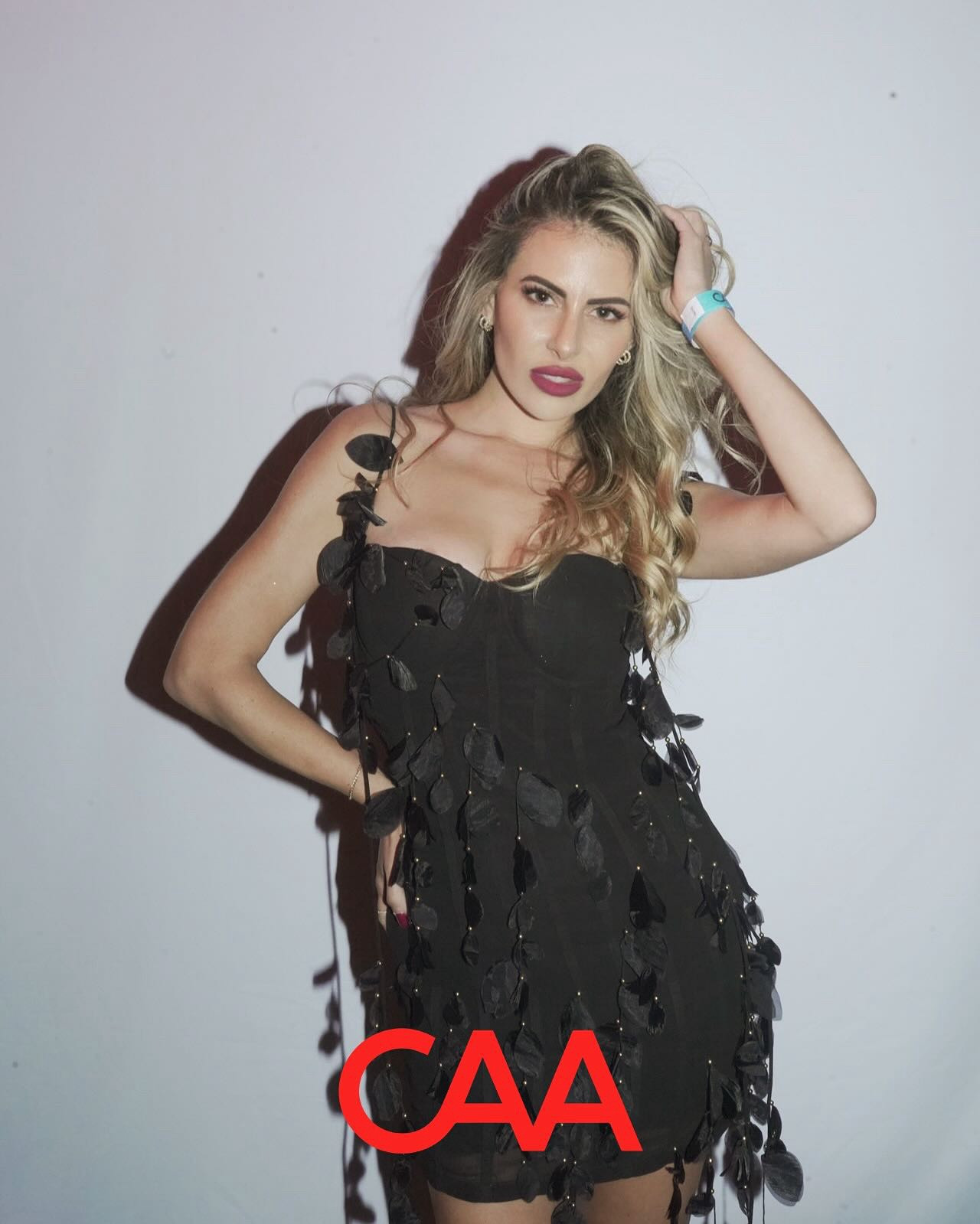 The extravagant LBD 🖤💋

#LTKHoliday #LTKStyleTip #LTKParties