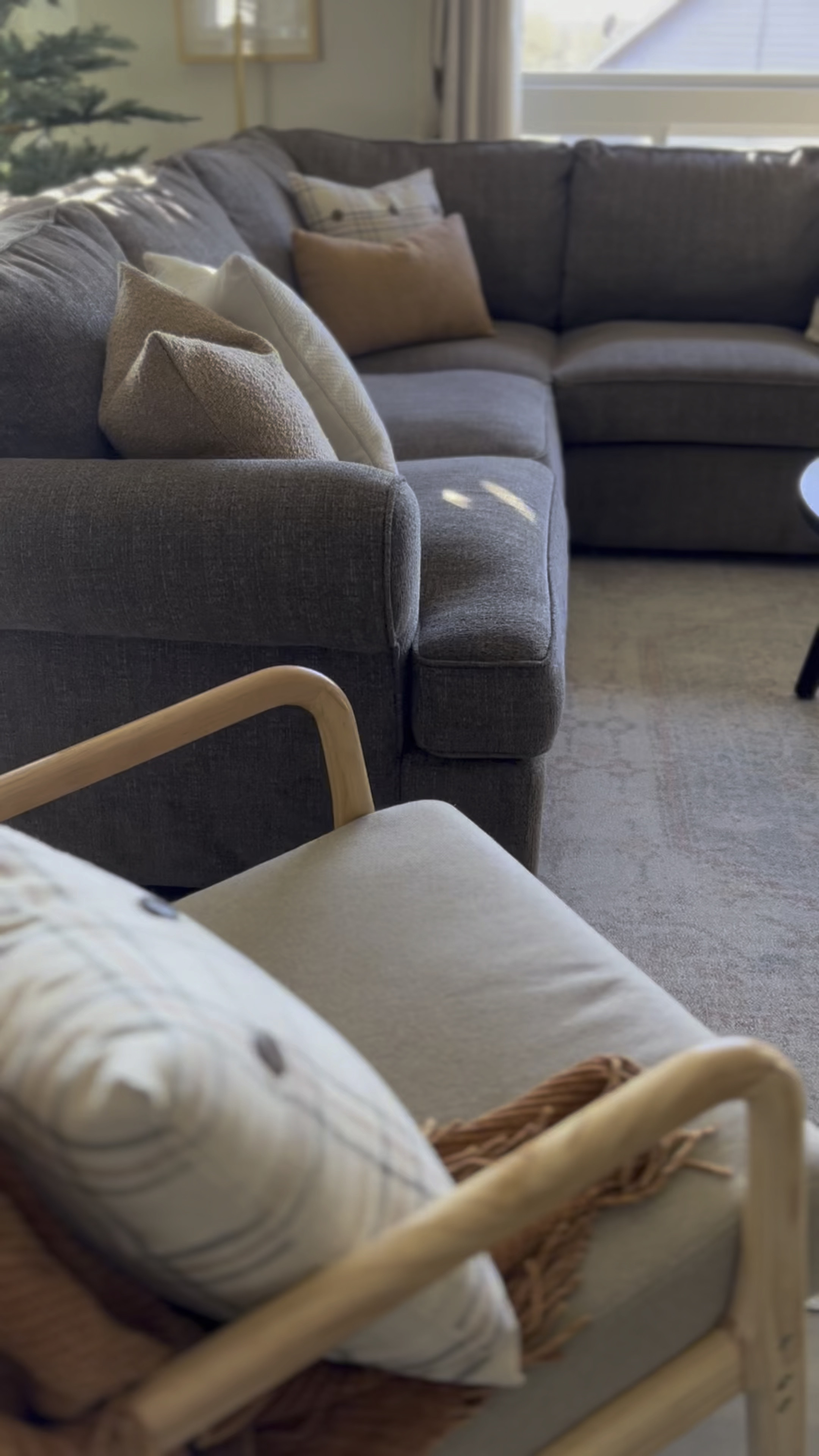 Living room views!



#LTKstyletip #LTKhome