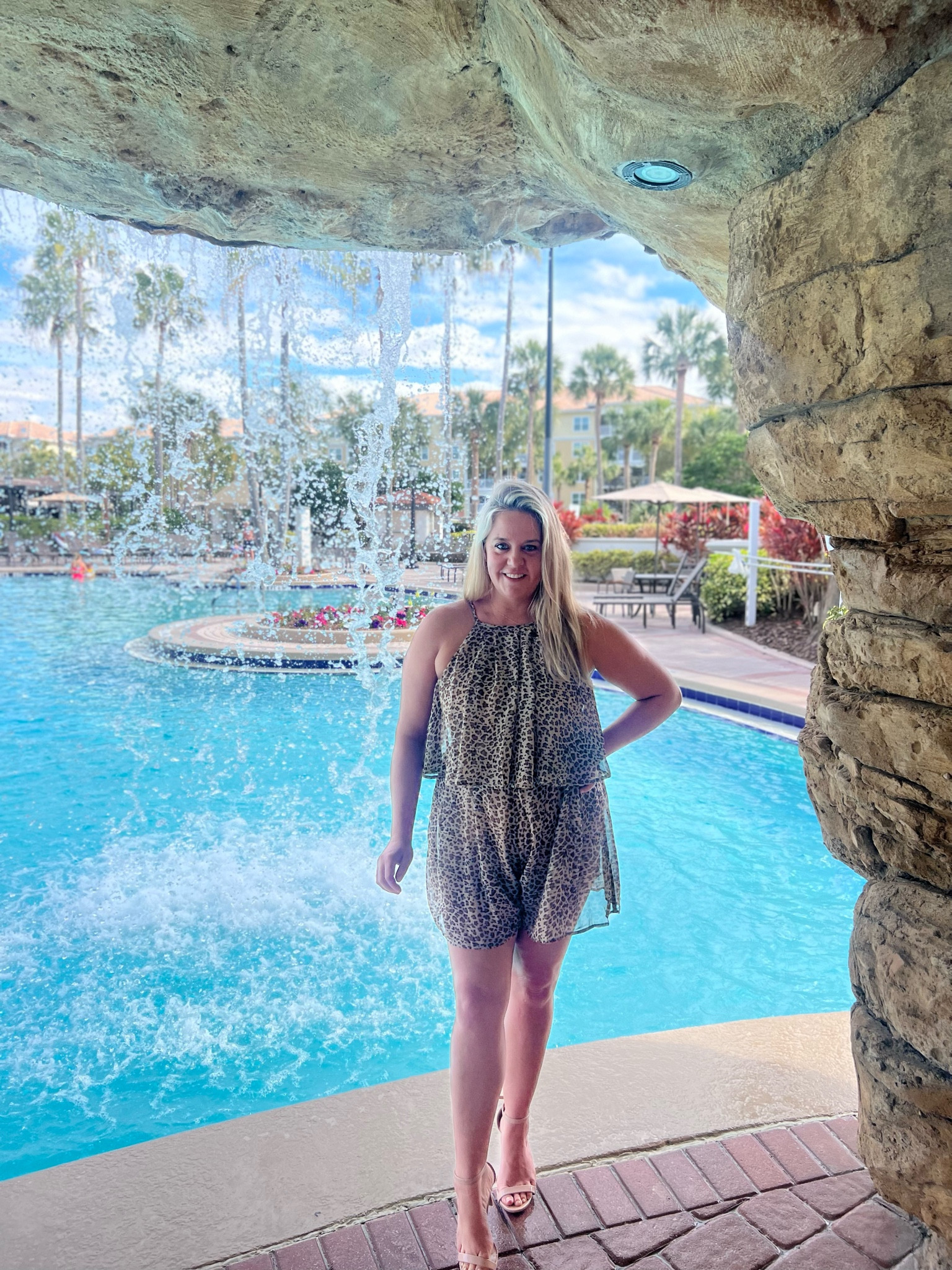 Love this new Out oOf the Office Collection ! Here's a sneak peek!


#LTKTravel #LTKStyleTip