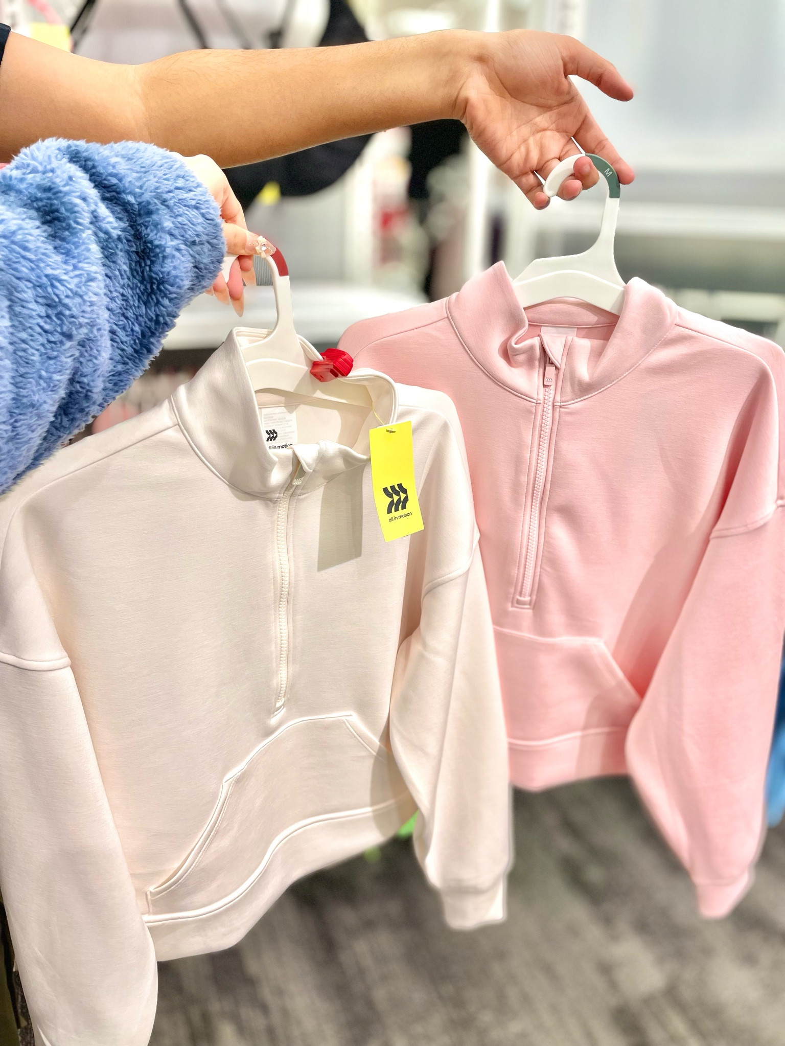 🩷NEW All in Motion active-wear collection at Target!! Super soft and creamy pullovers, love the material.


#LTKstyletip #LTKfitness #LTKfindsunder50