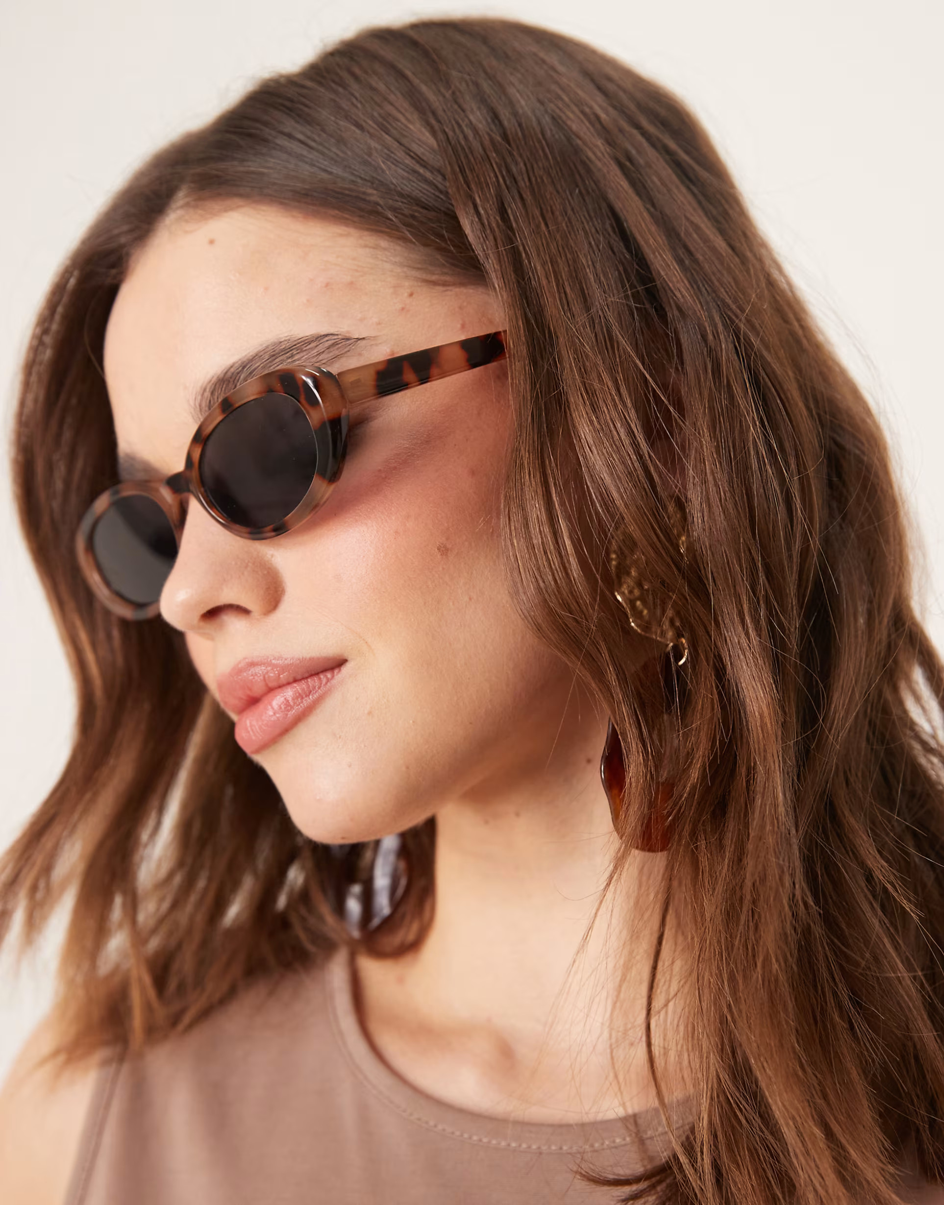 ASOS DESIGN skinny oval sunglasses in milky tort | ASOS (Global)