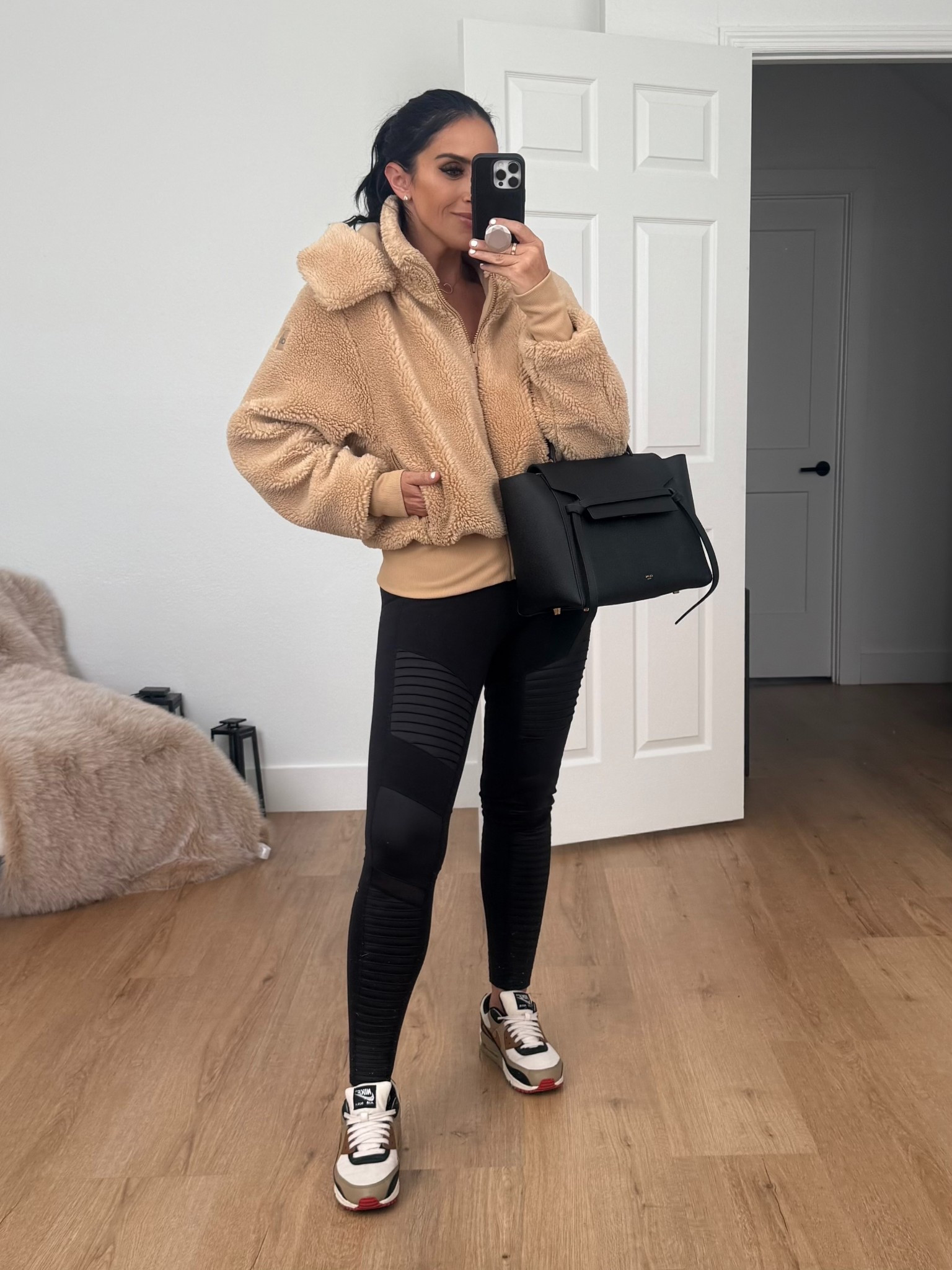 Alo Foxy Sherpa Jacket. Alo motto leggings