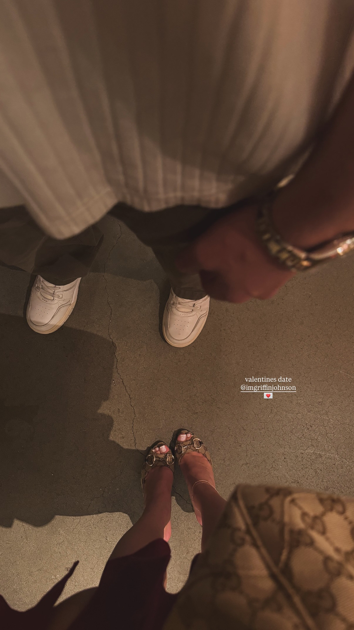 valentine's dinner outfit <3

paired with my new gucci tote that i am so blessed to call mine 

 #LTKgrwm #LTKfoodie #LTKvlog