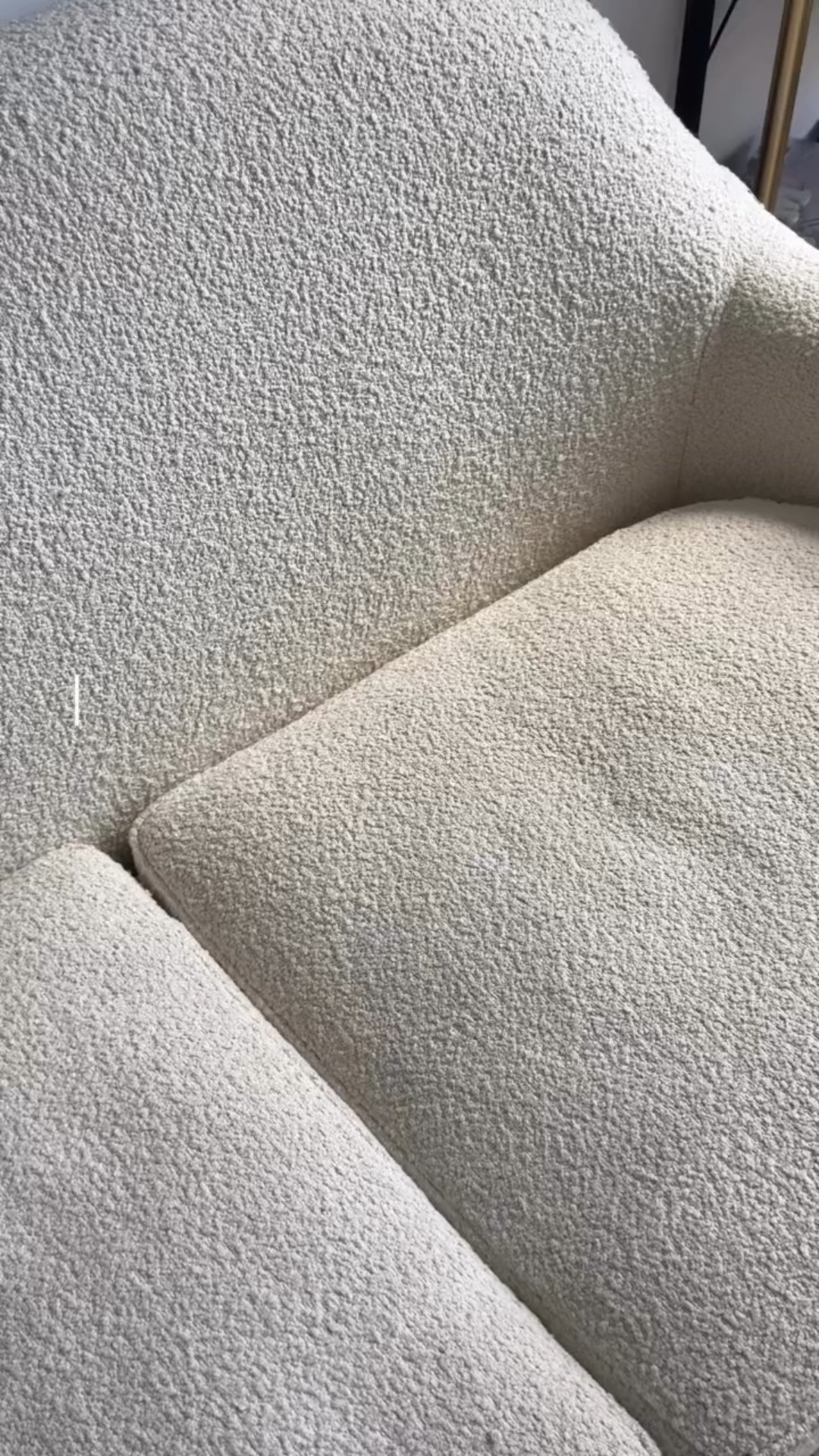 Upgrading my fall wardrobe with some new tops from @adriannapapell #adriannapapell