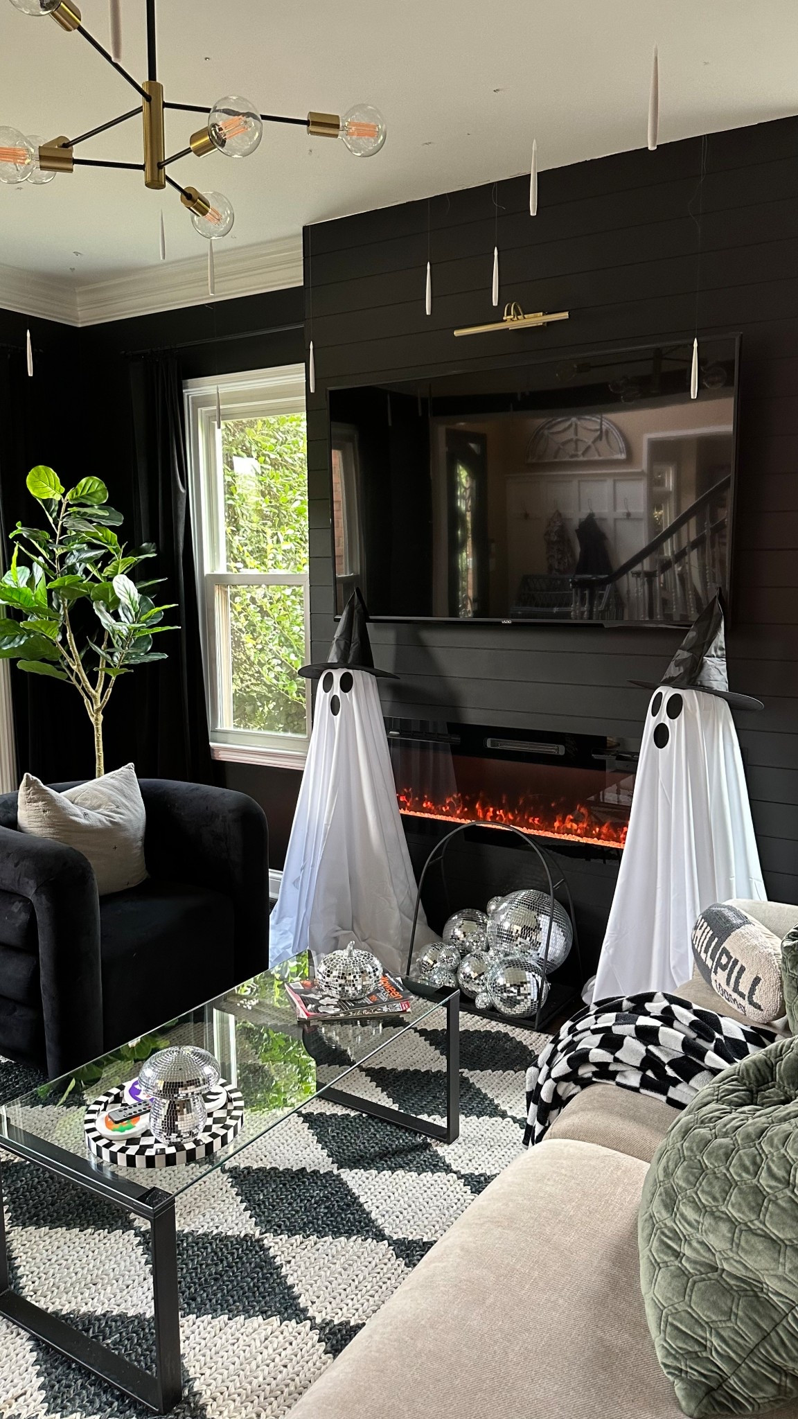 Amazon made me do it 👻 These light-up DIY ghost kits are the viral Halloween dupe I didn’t know I needed. Linking them before they sell out again! 
#Amazonfinds #Amazonhome #Halloweendecor

#LTKSeasonal #LTKFindsUnder50 #LTKHome
