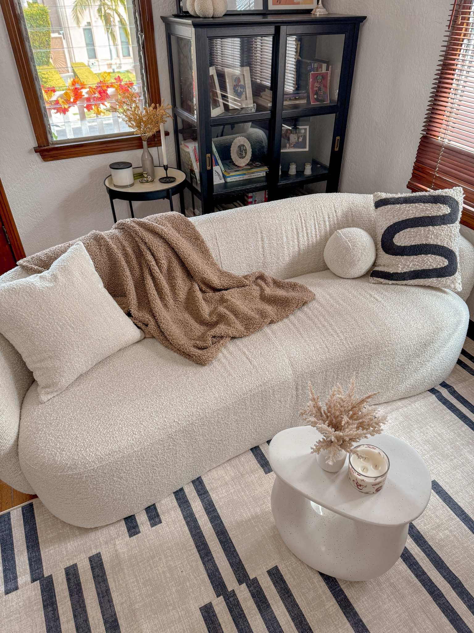 Living room details🕯️