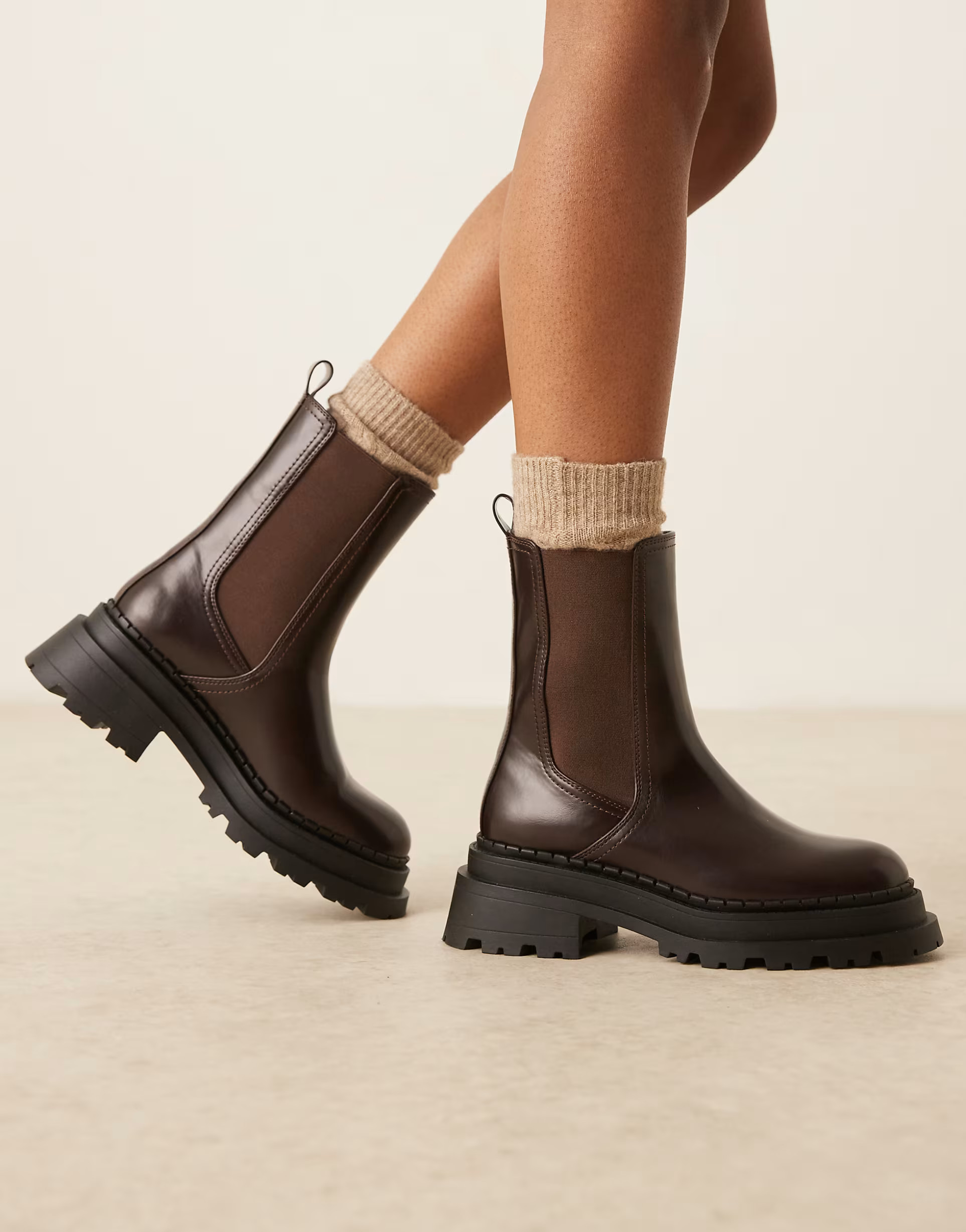 ASOS DESIGN - Austin - Chelsea boots met dikke zool in chocoladebruin | ASOS | ASOS (Global)