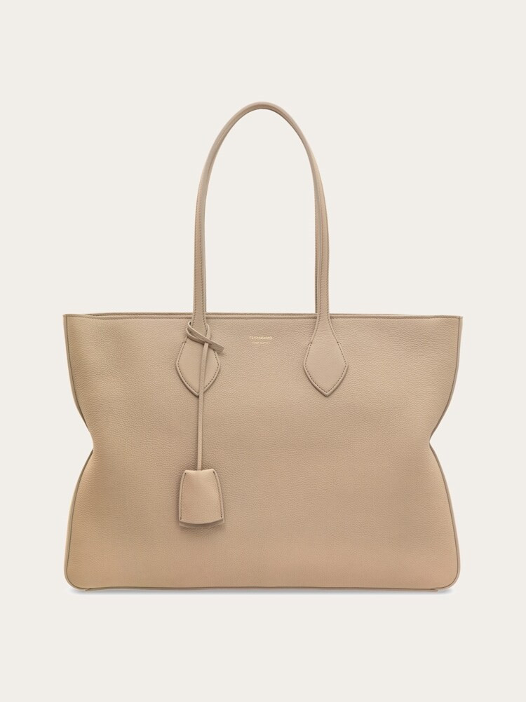 Star-shaped tote bag (L) | Ferragamo