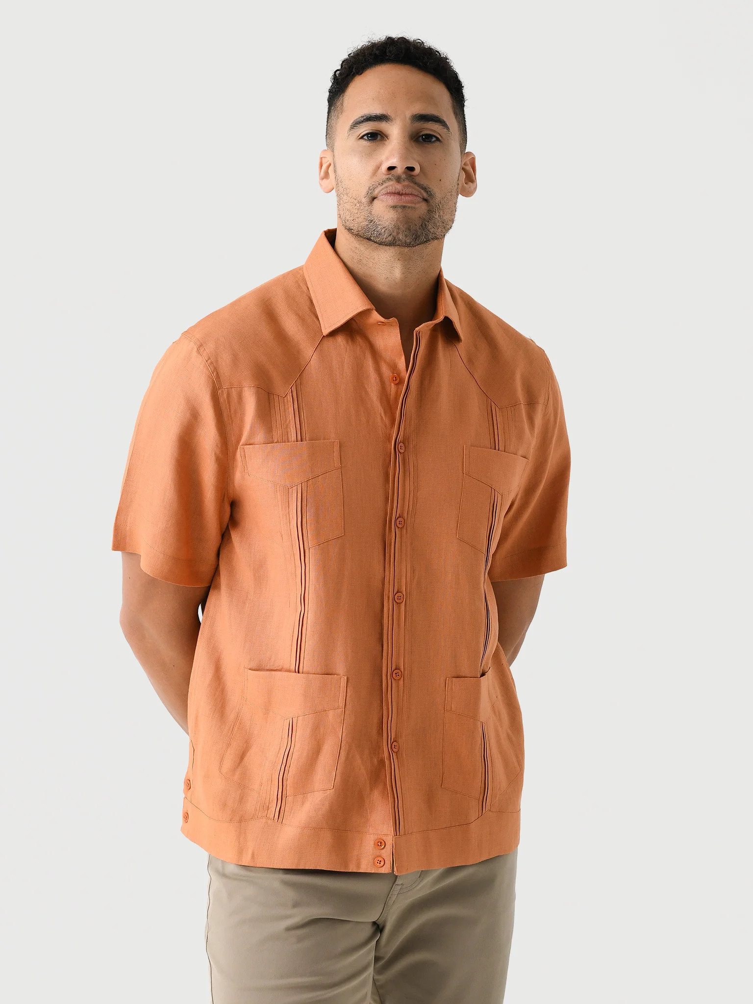 CENTURIA
                      
                     Men's Short Sleeve Linen Guayabera Shirt | Saint Bernard
