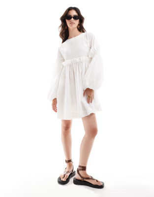 ASOS DESIGN - Jumbo - Robe texturée courte à volants - Blanc | ASOS (Global)