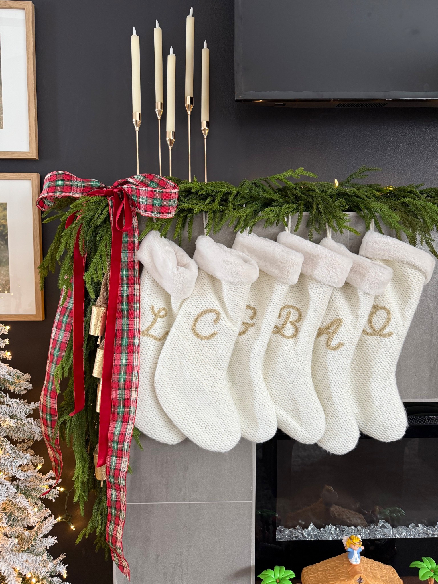 Christmas mantle 

#LTKHome #LTKSeasonal #LTKHoliday