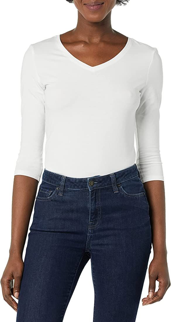 Amazon Essentials Women's Classic-Fit 3/4 Sleeve V-Neck T-Shirt | Amazon (US)