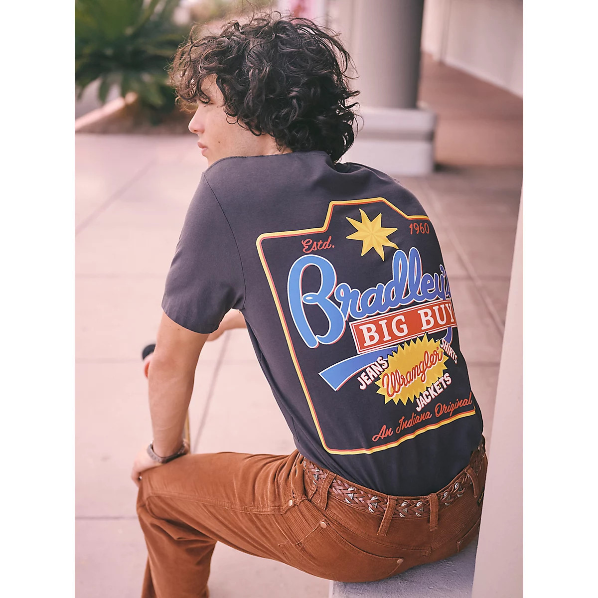 Wrangler x Stranger Things Bradley's Big Buy T-Shirt in Washed Black | Wrangler