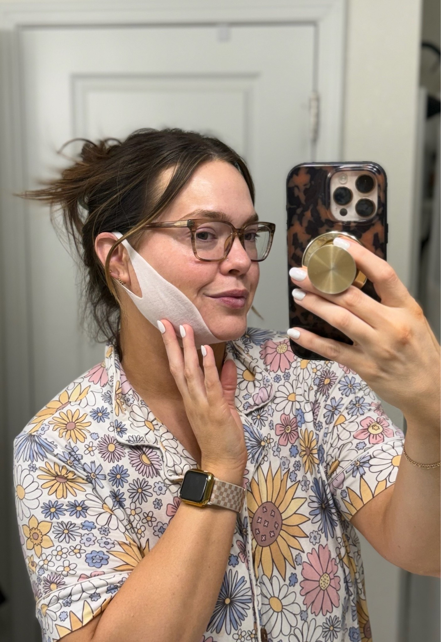Love the definition this chin mask gives // self care / skincare

#LTKmomlife #LTKselfcare #LTKBeauty