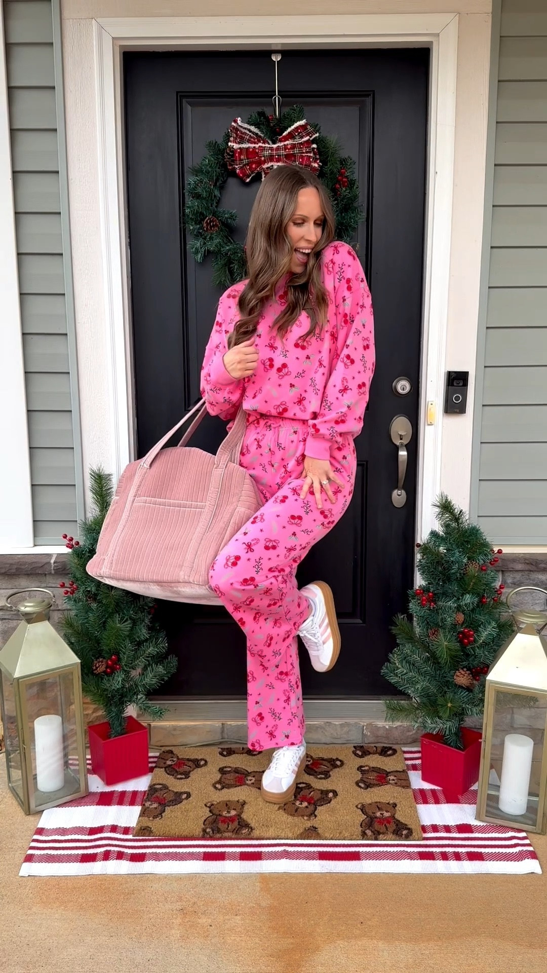 Target Style ❤️

Travel Outfit, gift for her, pink set, lounge set, Christmas outfit, winter outfit 

#LTKootd #LTKHoliday #LTKGiftGuide