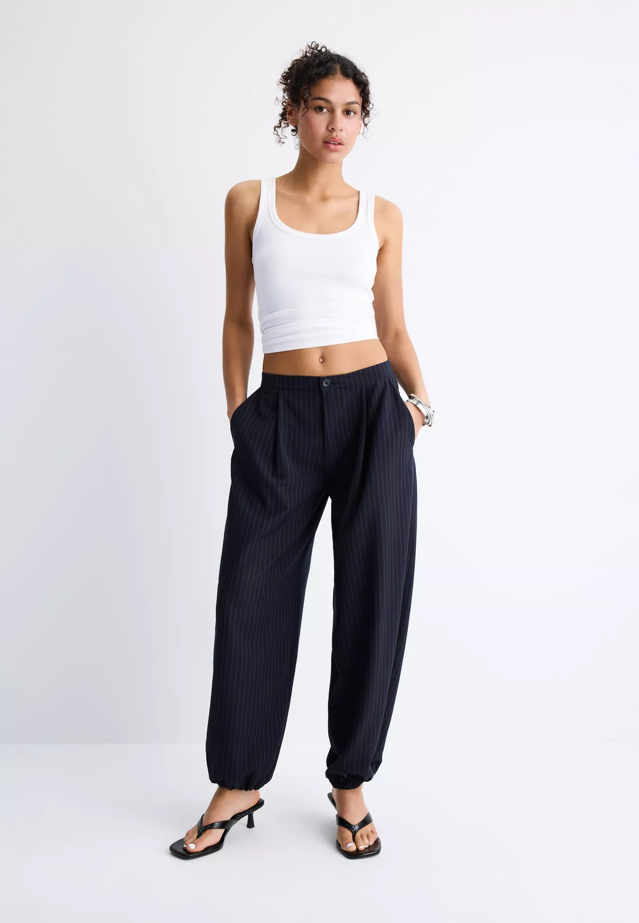 Smart balloon fit trousers - Women's Mocacos Nuevo | Stradivarius France | Stradivarius (FR)