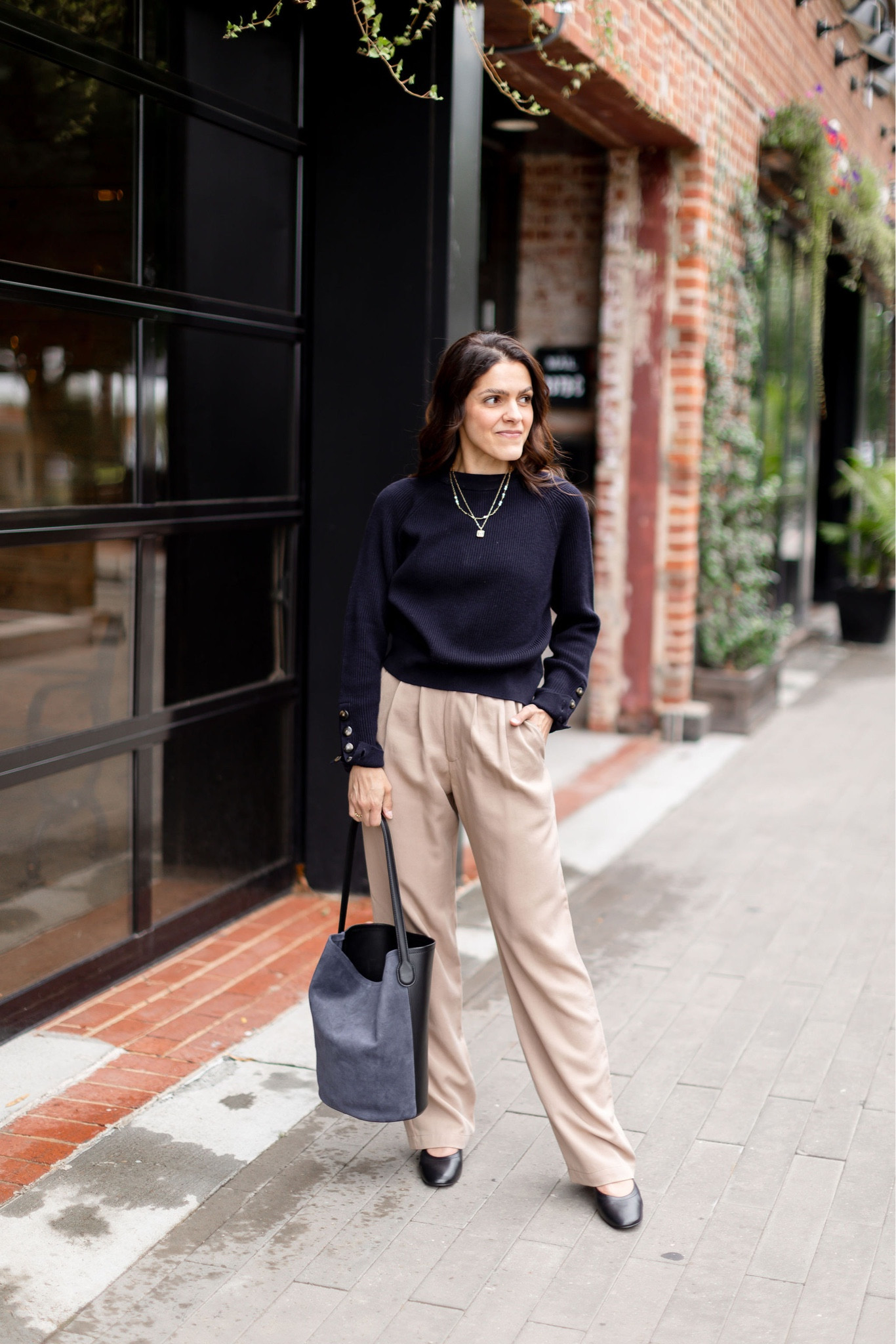 Fall capsule outfit idea | crewneck sweater, trouser pant, heels, bucket bag 

#LTKstyletip