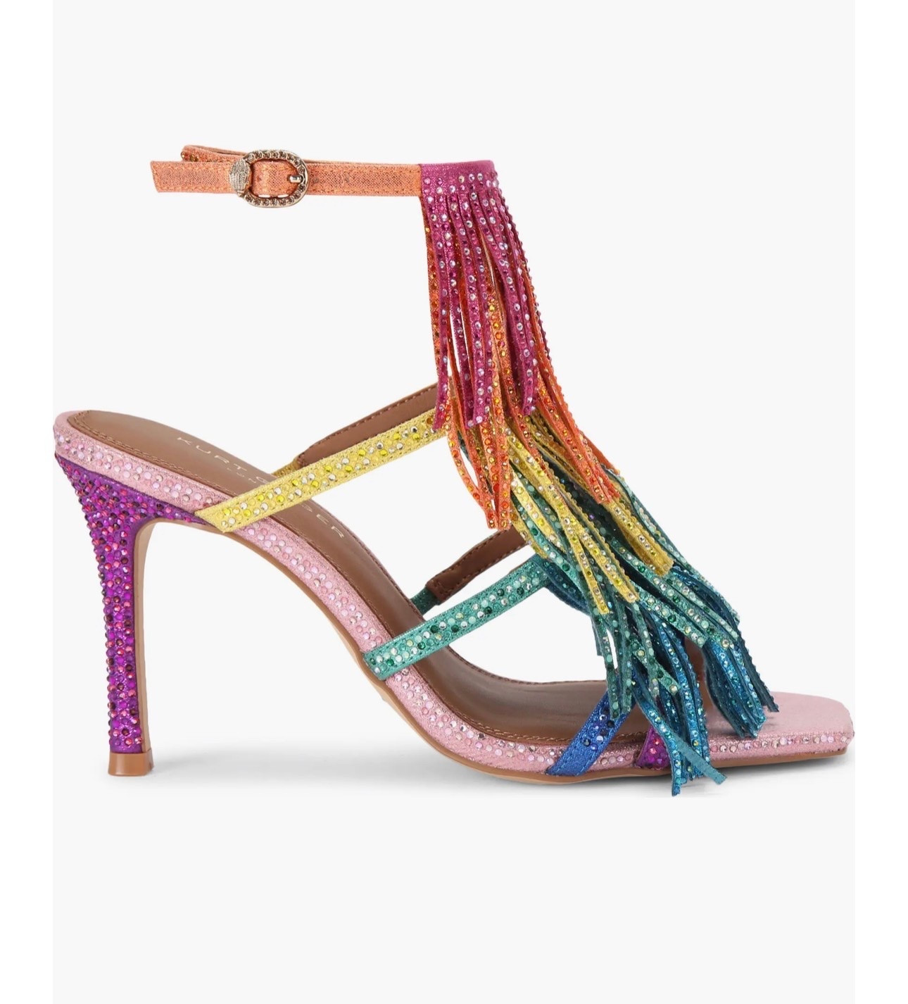 We’re all about a statement sandal over here!!! Check these cuties out. #sandals #statementsandal