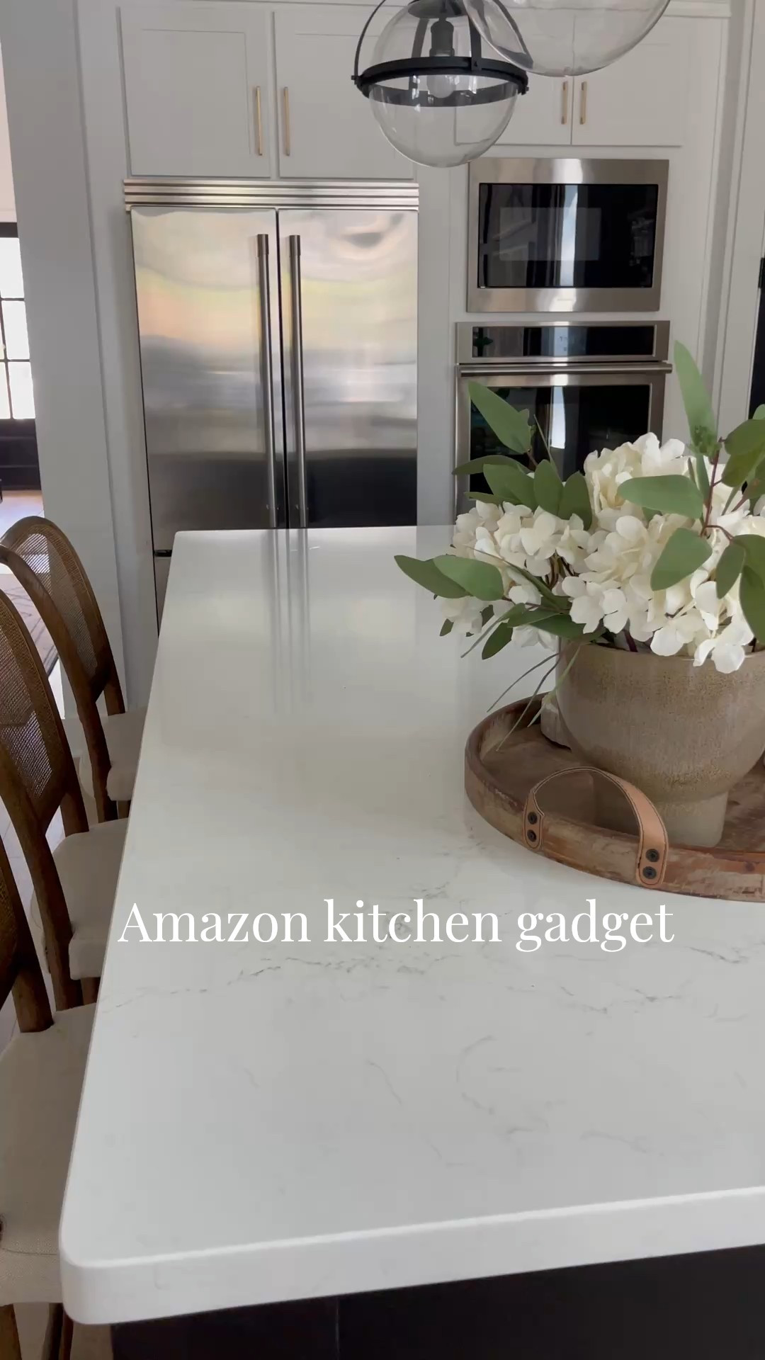 Drink dispenser pump