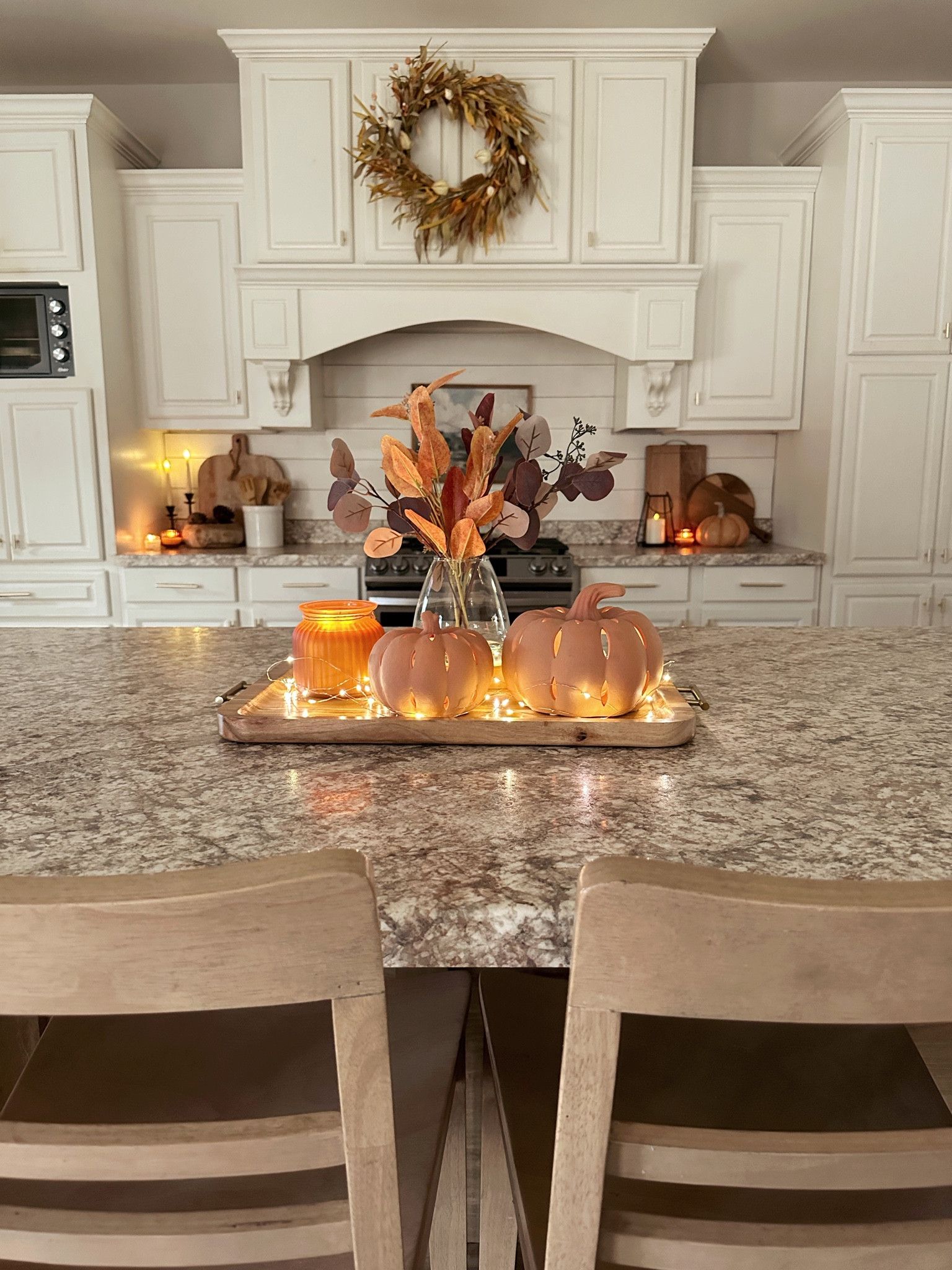 Cozy fall centerpiece!! I am OBSESSED with the ceramic pumpkin candle holders!! They are so cute. And I love that they are terracotta!
Everything is from Walmart! Shop below.
#walmartpartner #walmarthome @walmart @shop.ltk 

#IYWYK #walmartfinds

https://liketk.it/4jvIz