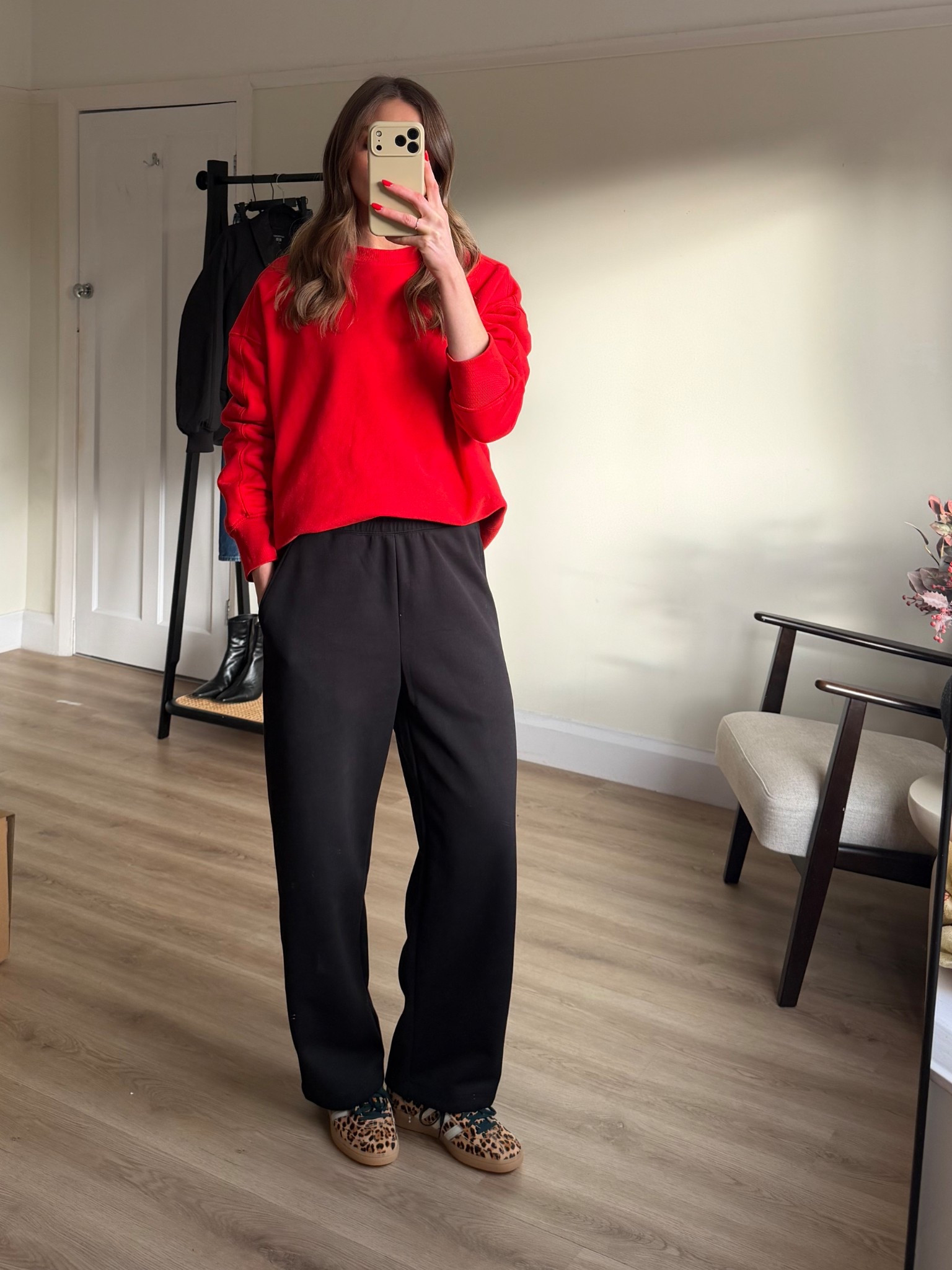 Small in the red Primark sweatshirt
Small in the Uniqlo wide trousers ‘sweat wide trousers’ I’m 5ft 6 
Adidas special leopard print 
