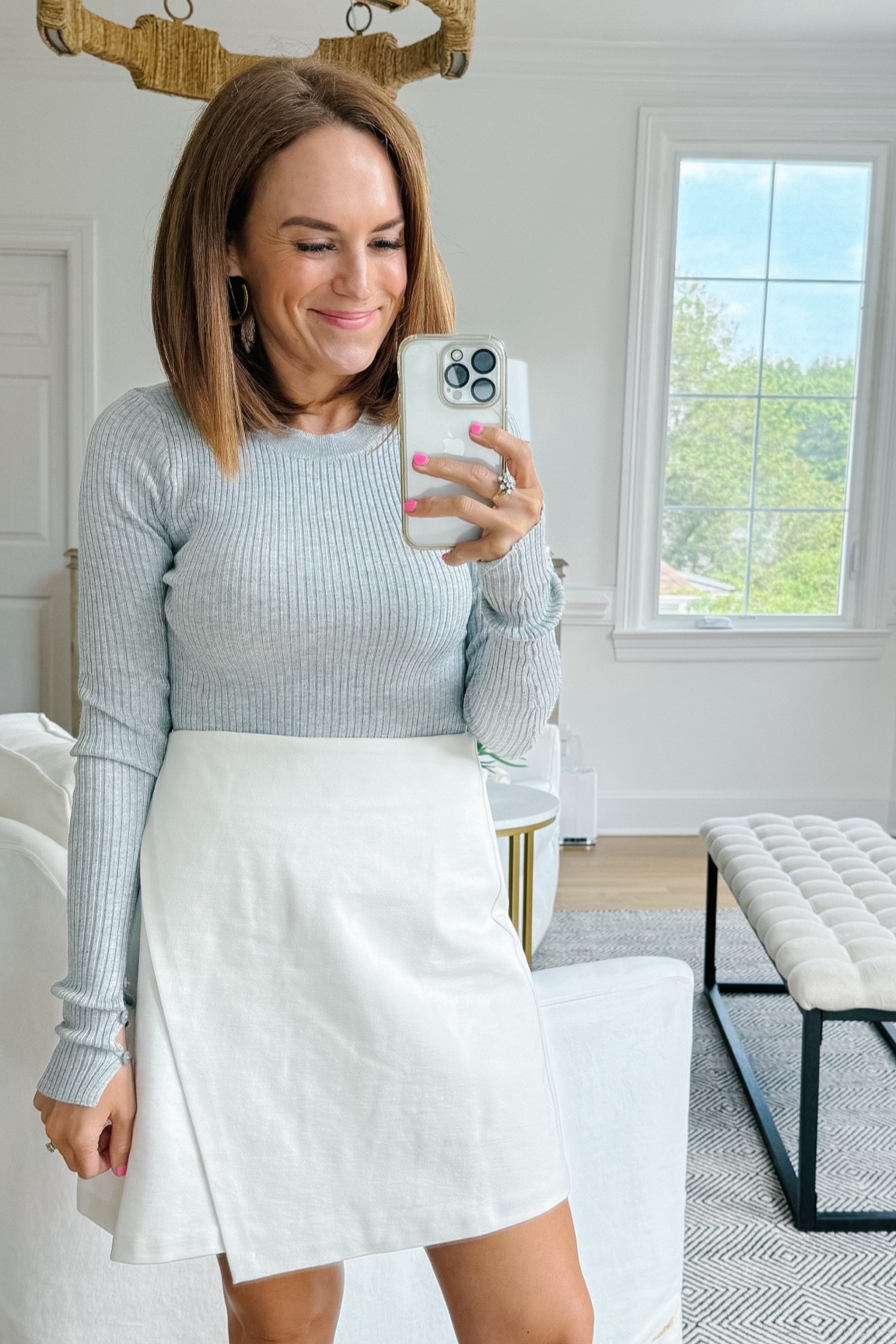 This fold over ponte mini skirt is SO cute! Available in 4 colors! 

@walmartfashion #walmartpartner #walmartfashion 