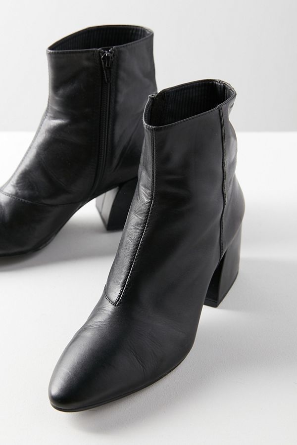 Vagabond Olivia Leather Boot | Urban Outfitters US