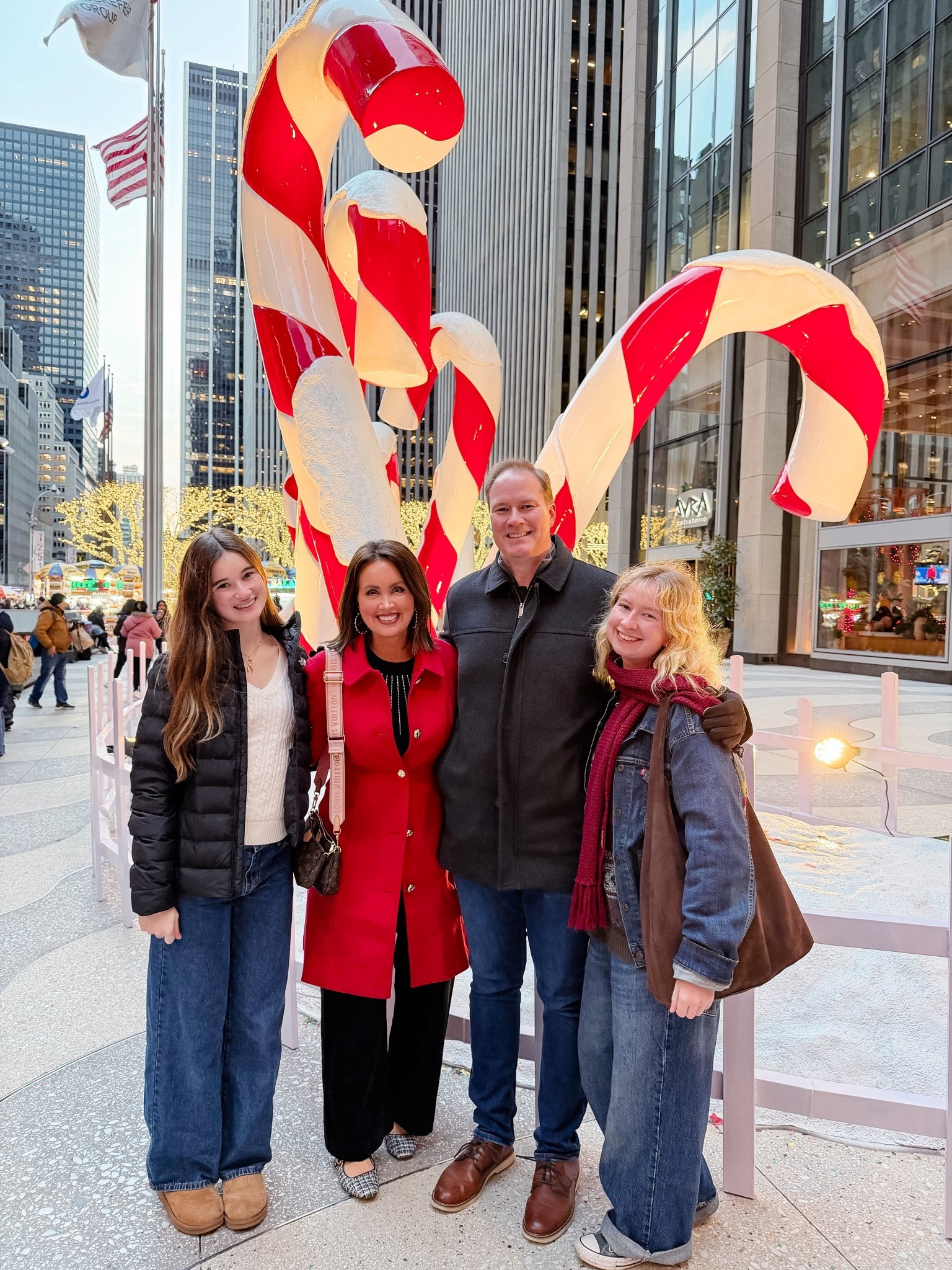 Linking everything I wore in NYC!
Many pieces are currently on sale!

Use code LAURA on my jewelry #LTKCyberWeek 

#LTKSaleAlert #LTKTravel