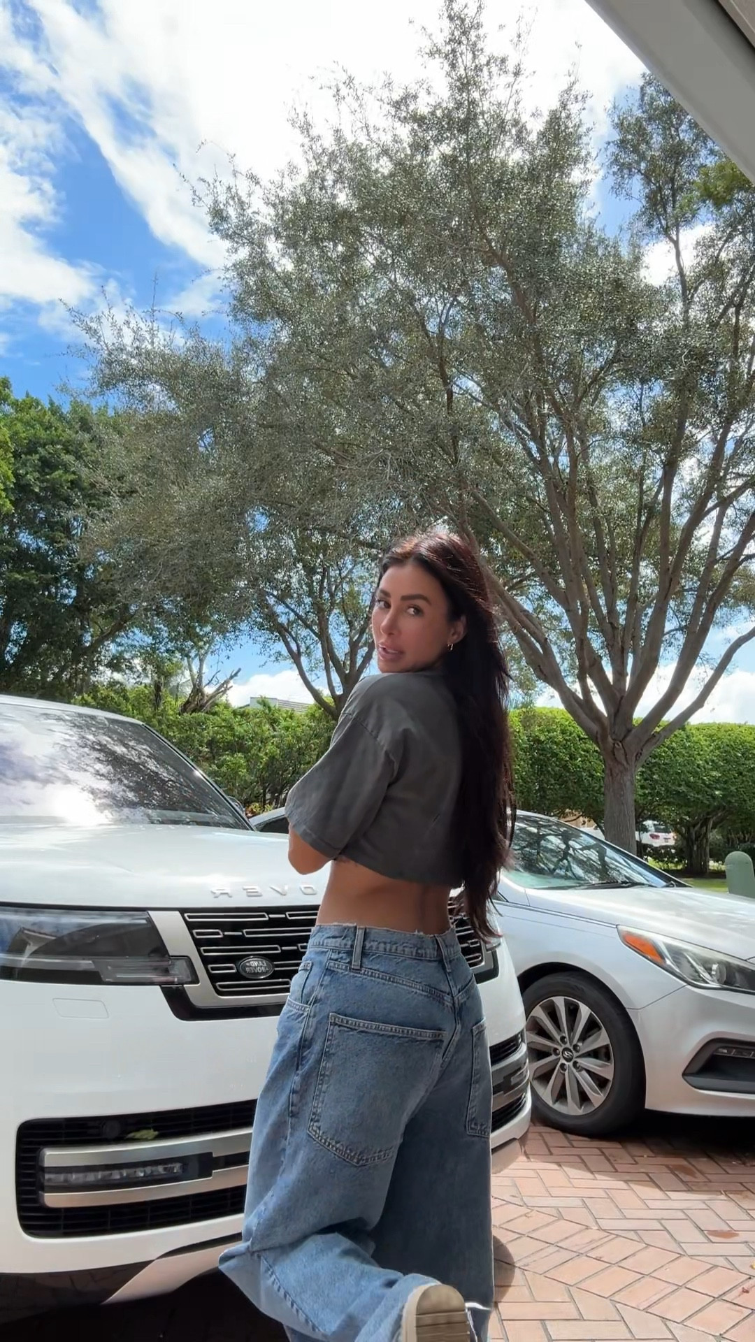 Cute fit check. 

Jeans : https://go.shopmy.us/p-26626998


#LTKShoeCrush #LTKSaleAlert #LTKStyleTip