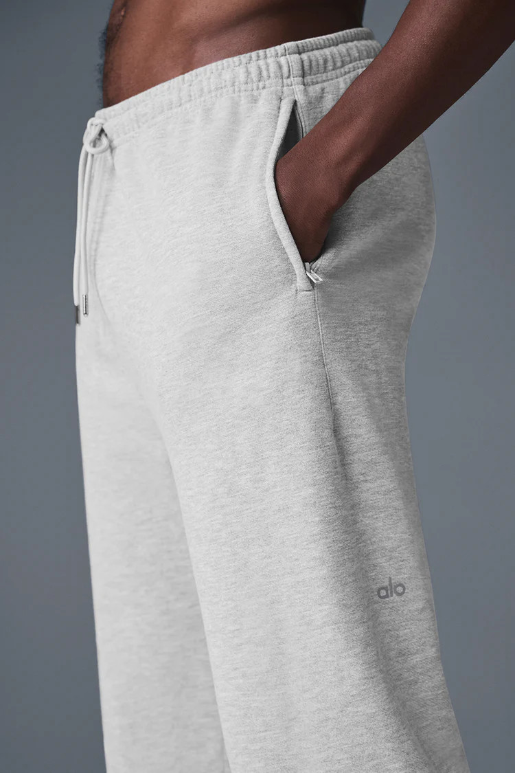 Chill Sweatpant - Athletic Heather Grey | Alo Yoga (US)