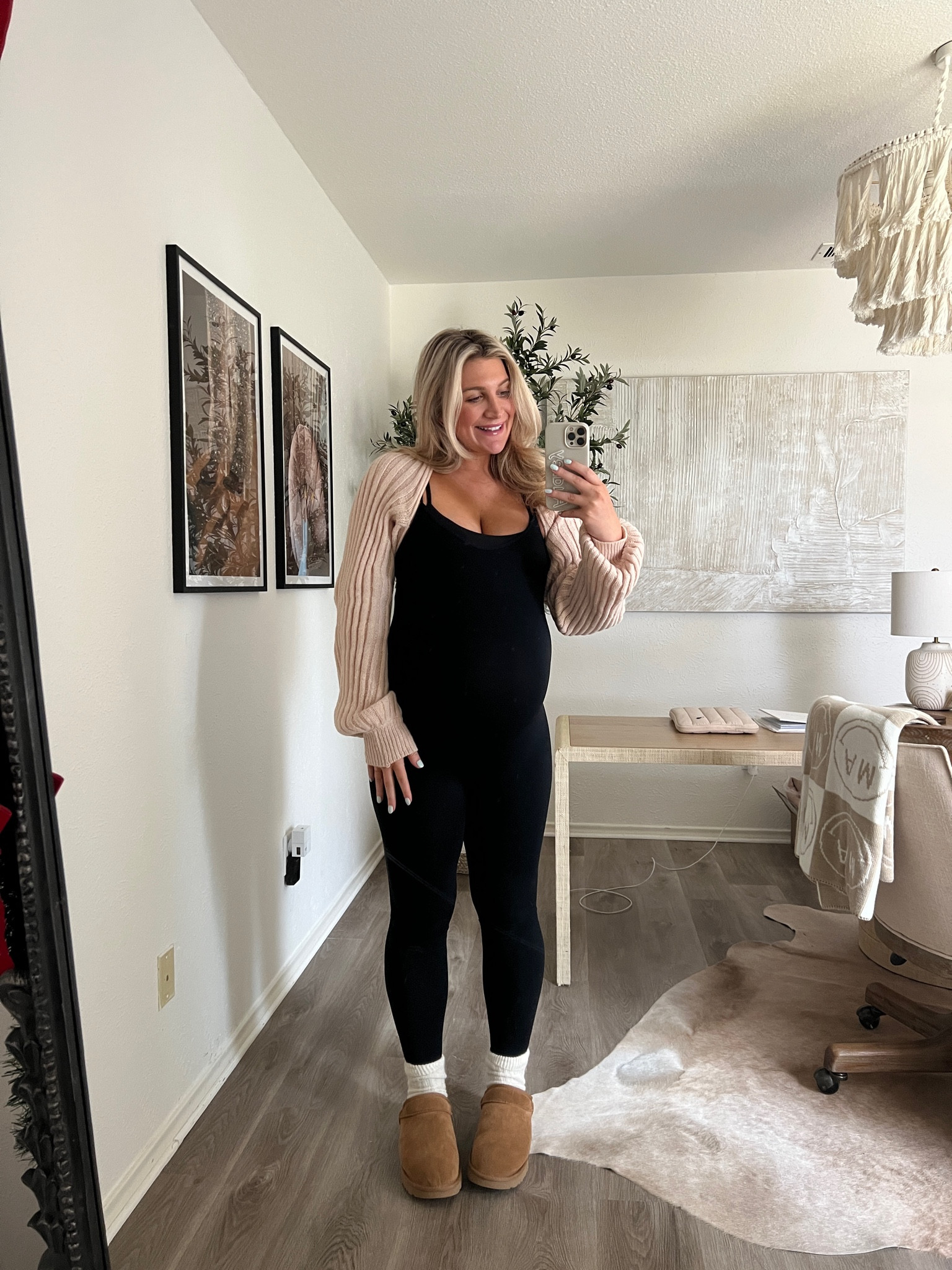 bump friendly comfy ootd! Medium in shrug, L/XL in seamless bodysuit but should’ve done a size smaller. Mini uggs + socks! 

#LTKGiftGuide #LTKHoliday #LTKbump
