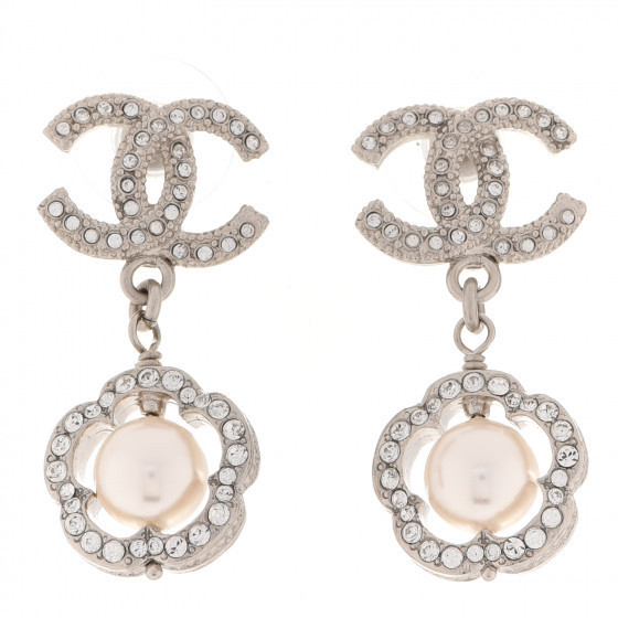 CHANEL

Crystal Pearl Camellia CC Coco Flapper Drop Earrings Silver | Fashionphile