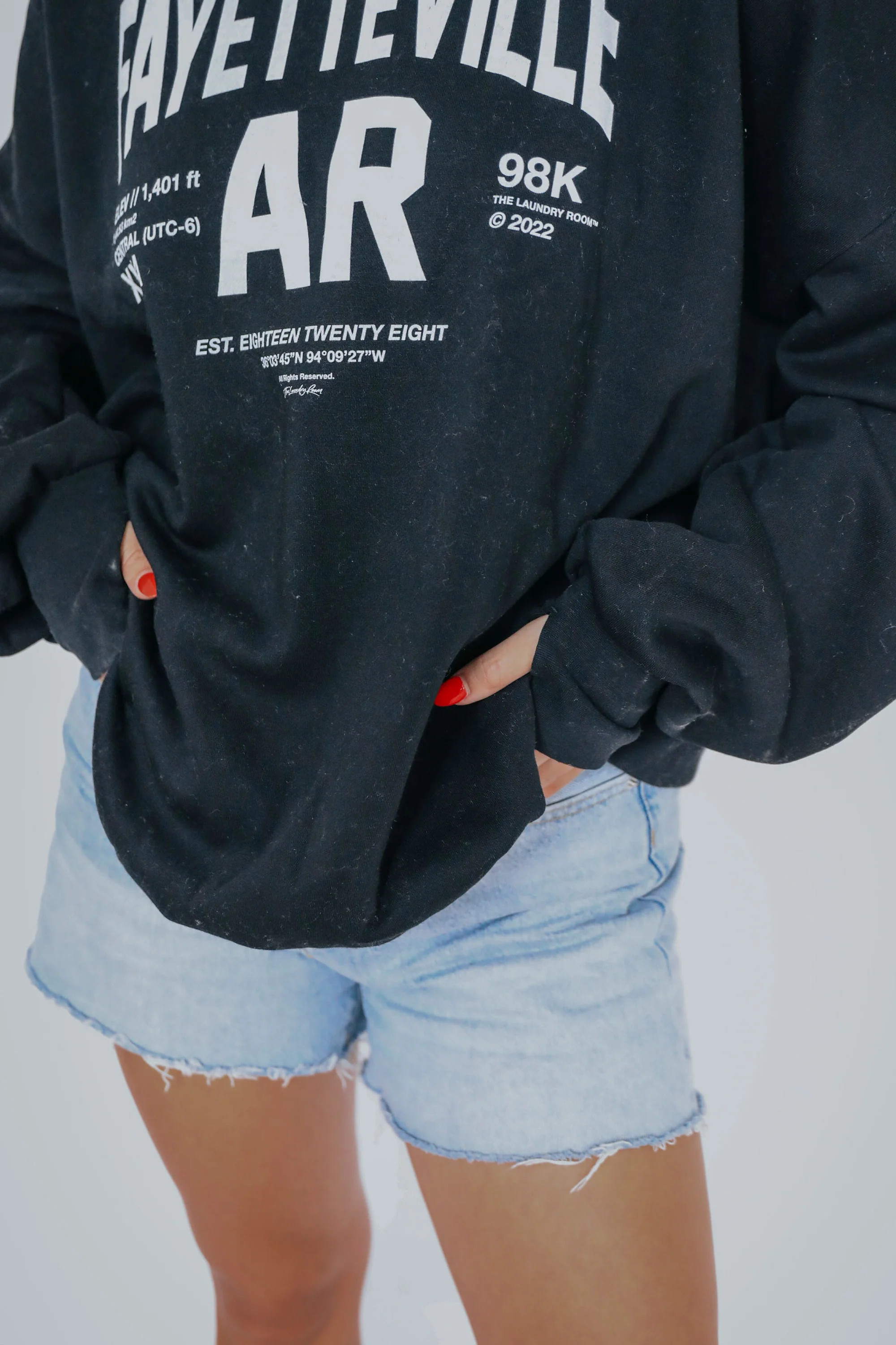 fayetteville ar x the laundry room: sweatshirt - black | RIFFRAFF