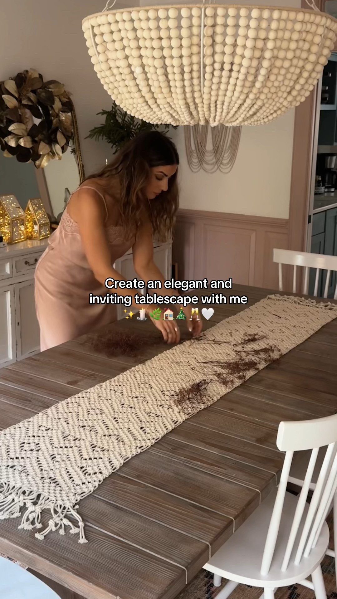 In my element here 😇 I will always love designing a table for my family to gather at 🥹✨🕯️🌿🏠🎄🥂🤍 