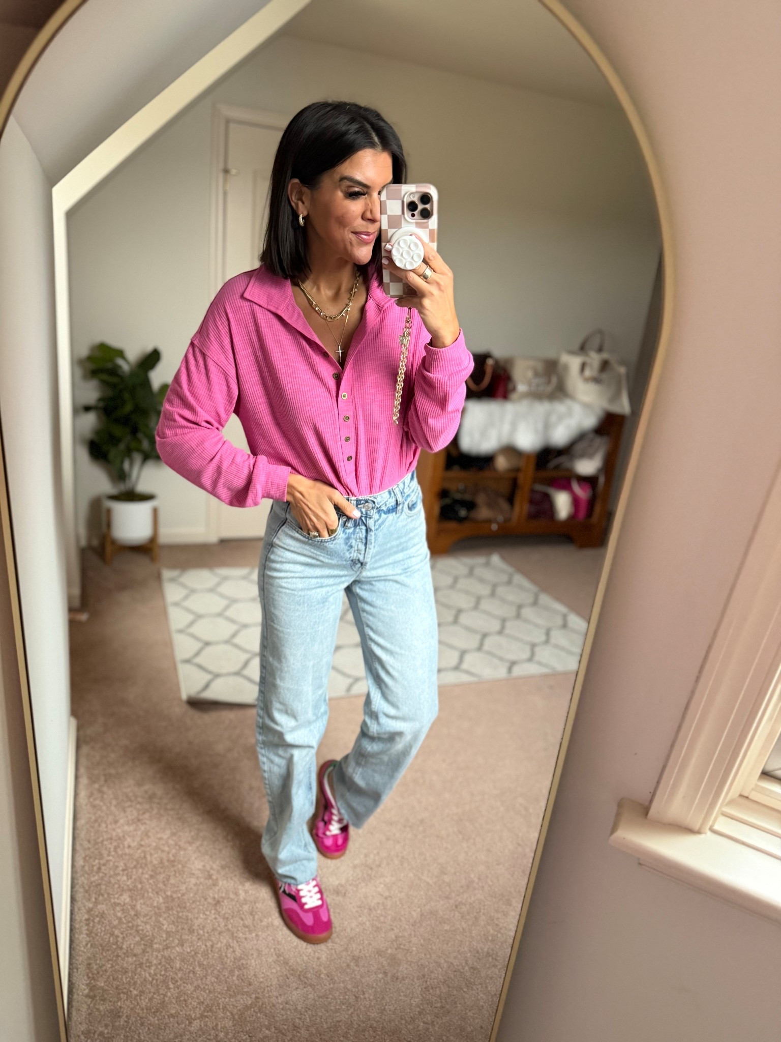 Size small in top sneakers tts

#LTKSeasonal