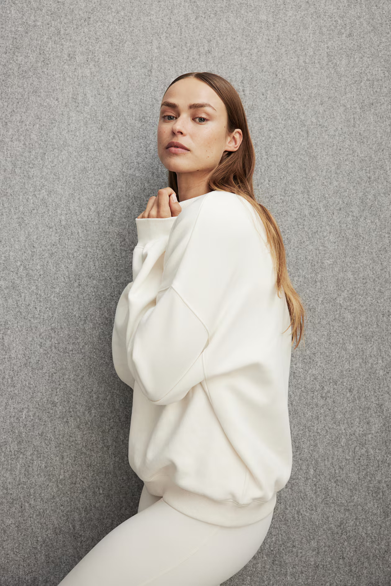 Sports Sweatshirt in DryMove™ | H&M (US + CA)