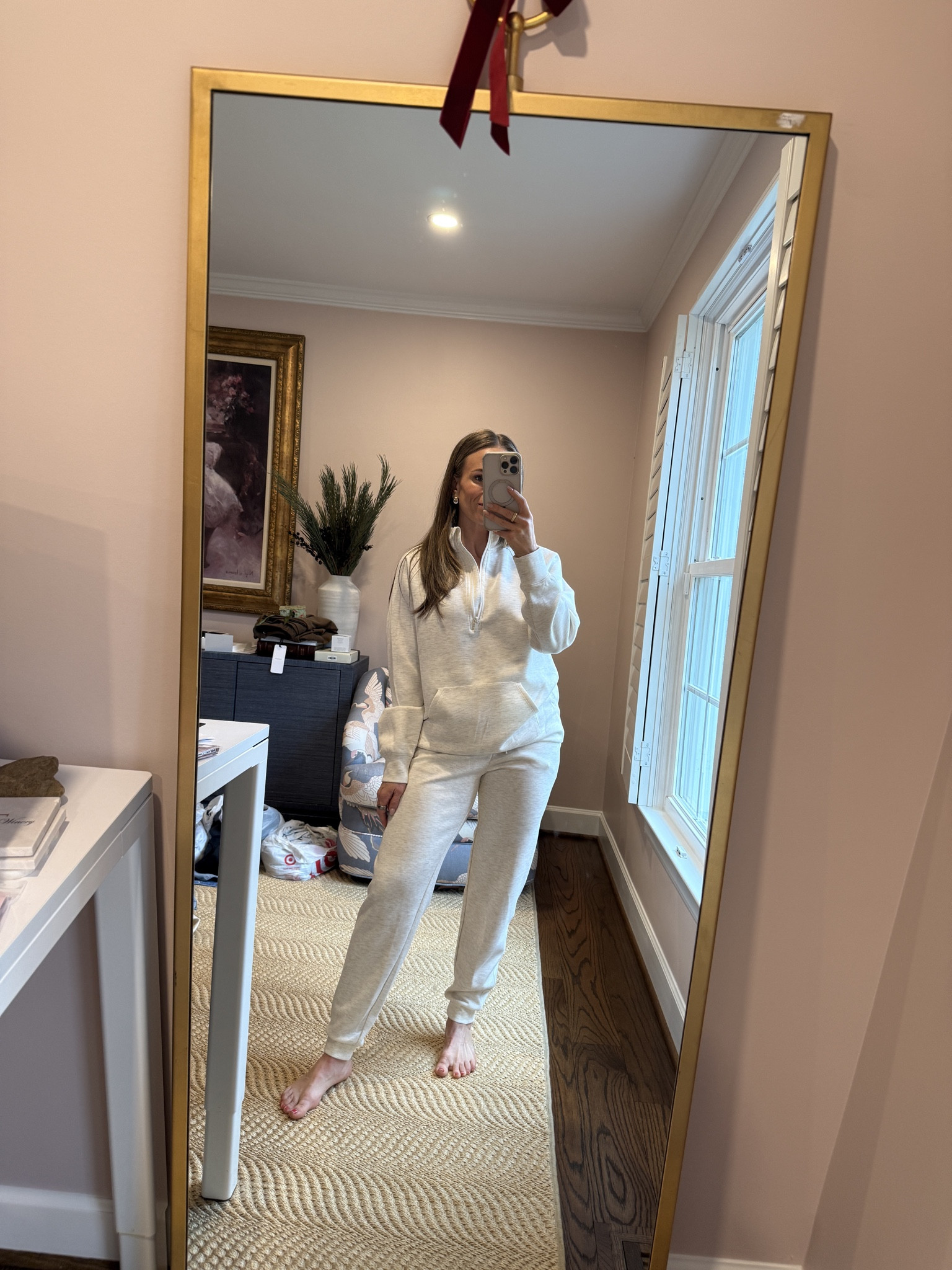 Target loungewear set I’m impressed with! I recommend sizing up in the joggers. I’m wearing a small for reference

#LTKFindsUnder100 #LTKFindsUnder50 #LTKootd