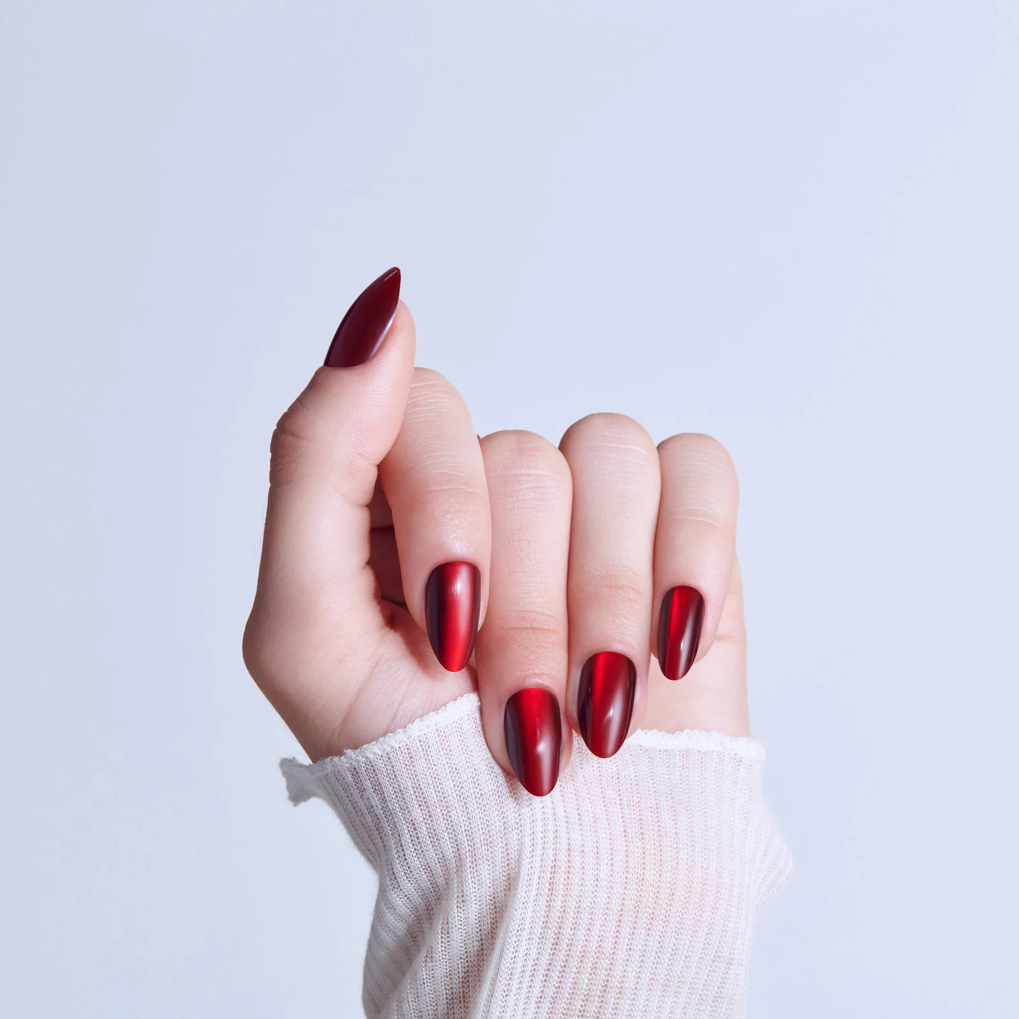 KISS CORE Magnetic Press On Glue Nails - Apple Blossom | KISS, imPRESS, JOAH