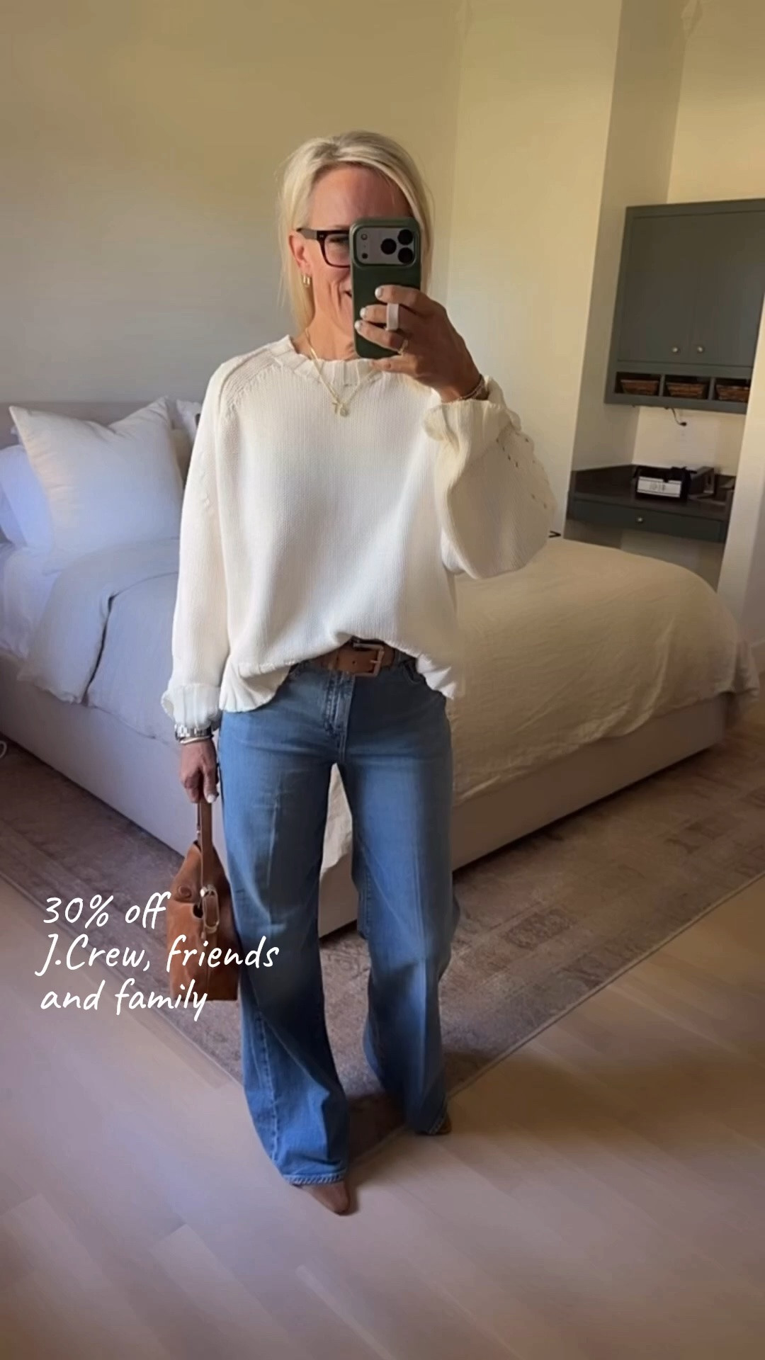 It’s free to sign up and be a part of @jcrew friends and family.
And they are currently having a 30% off for many items 
Denim - come in 3 lengths, fit tts. I’m in 27 tall I’m 5’6” (want to wear heels with these, my next pair are regular length )
Sweater - small
Button up - tts
Ecru denim - tts 27￼￼￼