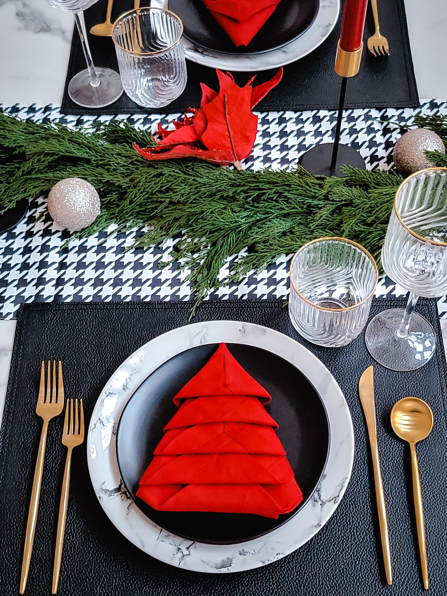 Get your Christmas table ready for guests! 

Holiday tableacape, Christmas dinner, Christmas tablescape, Christmas party, hostess, holiday party, holiday entertaining, Christmas table setting


#LTKSeasonal #LTKparties #LTKHoliday