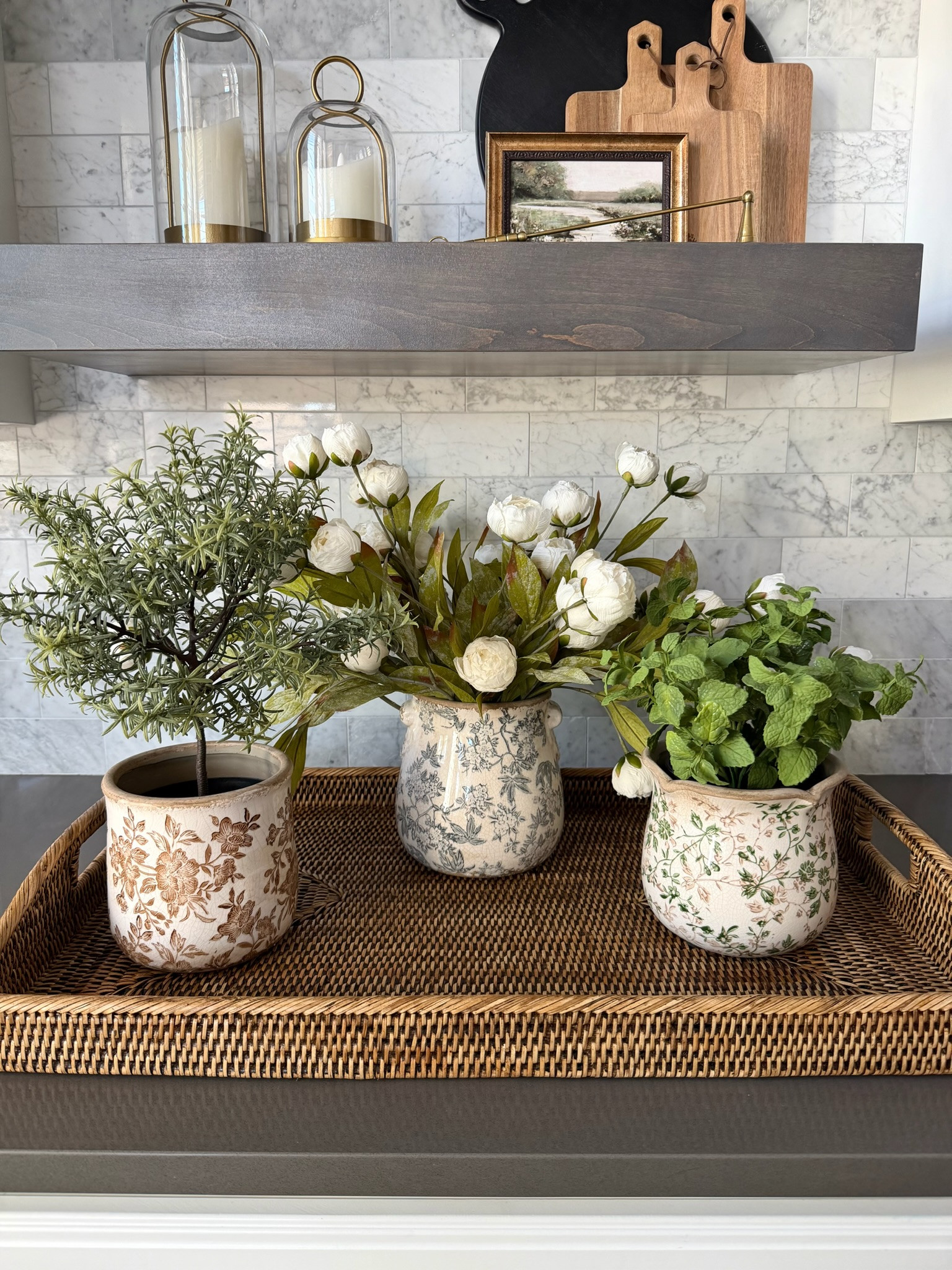 Are these not the sweetest ceramic planters?! I am obsessed!! 😍👏🏼

#planters #amazon #fauxstems #ceramicplanters #modernhome #neutralhome

#LTKHome #LTKdayinmylife #LTKSeasonal