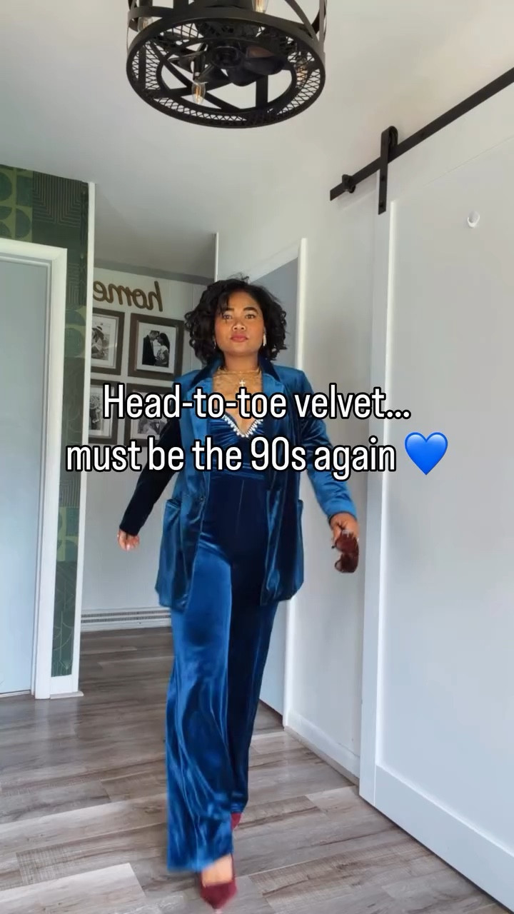 Woke up today and somehow ended up in my 90s era again…
Head‑to‑toe velvet, rich blue, soft textures — the kind of outfit that feels nostalgic in the best way.

There’s something about velvet that just brings back that cozy, effortless energy.
A little 70s soul, a little 90s attitude, and honestly the perfect Sunday mix.

I didn’t plan it, but this look made getting dressed feel fun again.
Simple, feminine, and a little bit throwback — exactly what I needed today.

Saving this one because I already know I’ll wear it again.
And if you’re in your velvet moment too, everything’s linked for you.
.
Shop the full look on my LTK — link in bio 🤍
Save this for your next Sunday outfit inspo
.
sunday outfit inspo
90s outfit aesthetic
blue velvet outfit
feminine style ideas
spring outfit inspiration
mom style everyday
realistic outfit ideas
velvet outfit ideas
.
#sundayoutfit #90saesthetic #velvetoutfit #springstyle2026 #momstyleinspo
.