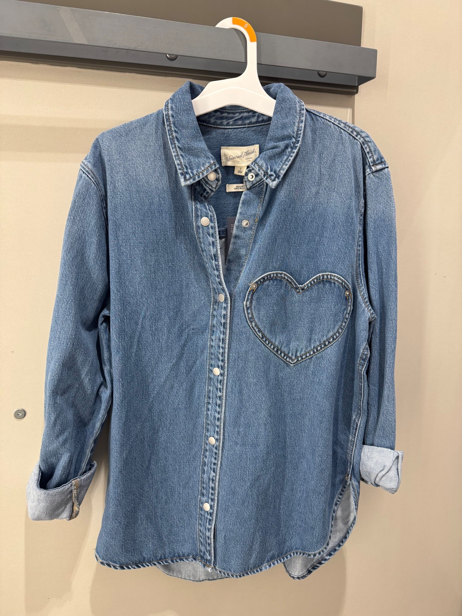 a great valentine’s day option! purchased a medium for a slightly oversized fit!

#LTKSeasonal #LTKFindsUnder50