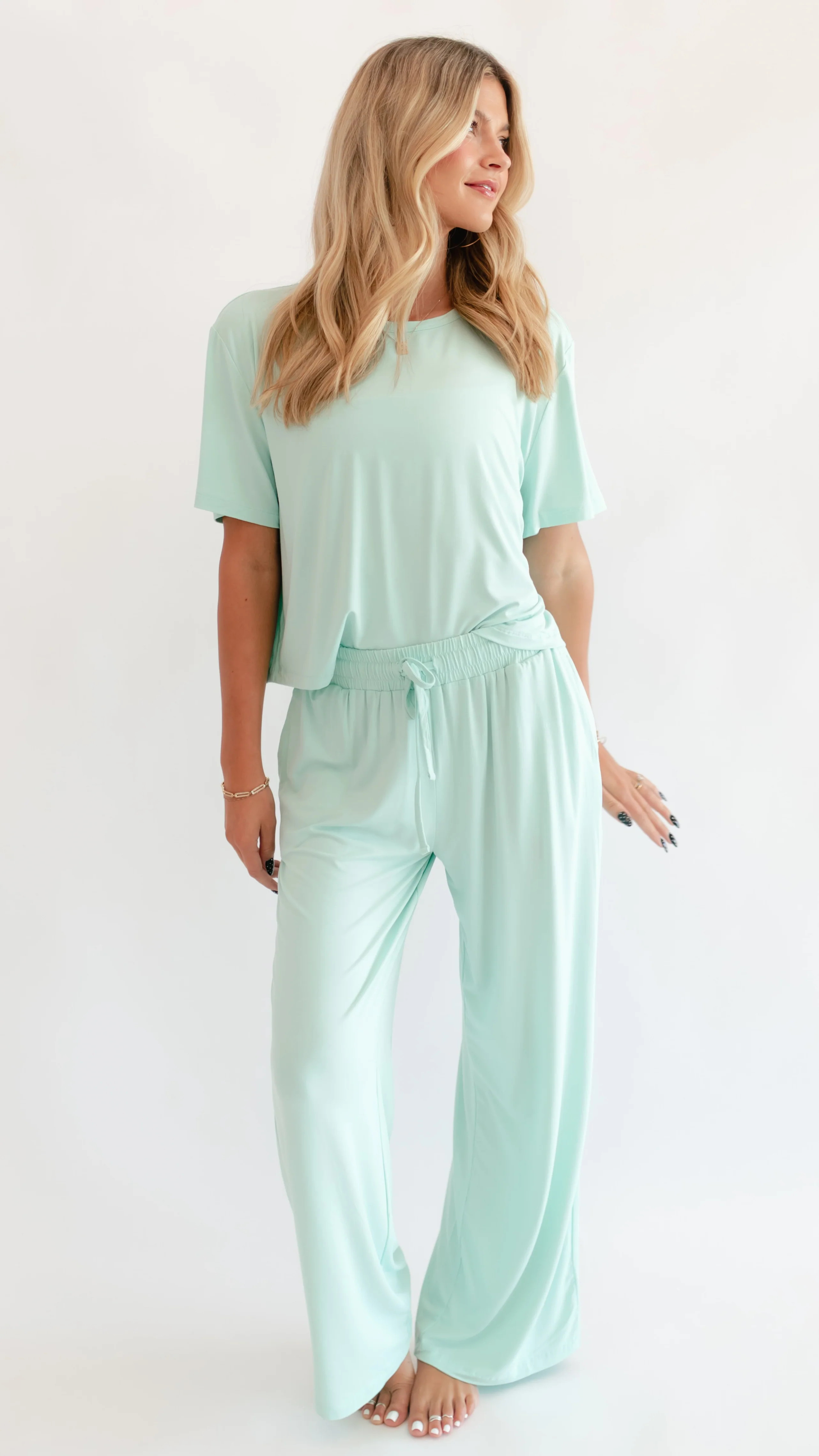 Women's T-Shirt and Pants Set in Seafoam | Silks Design