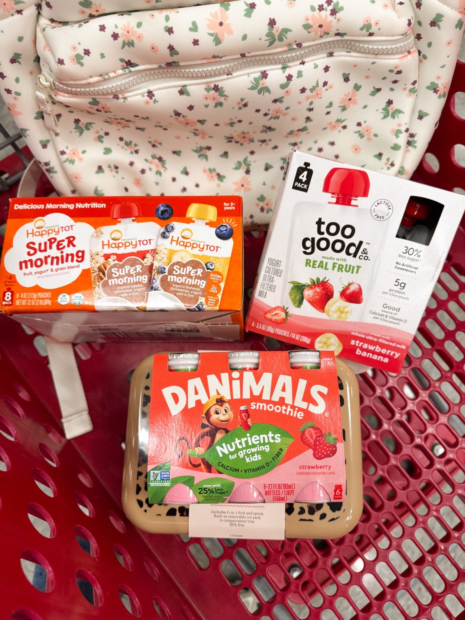 #ad Grab the best after school snacks your kids are going to love now available @Target 🎒

#targetpartner #targetfinds @happyfamilyorganics, @danimals, @toogoodandco